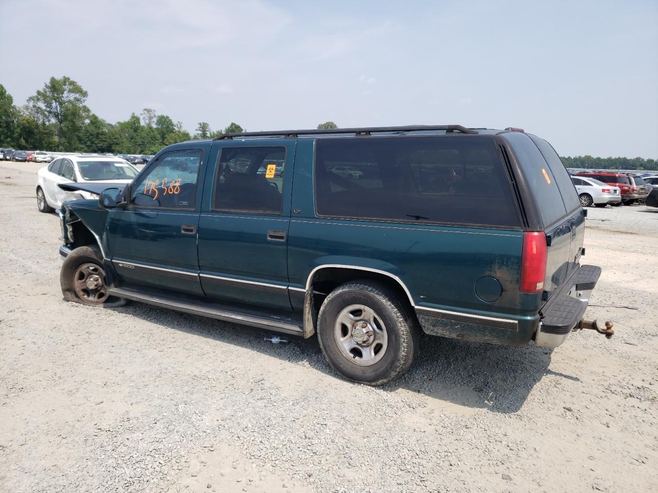 Photo 1 VIN: 3GNFK16R7WG112693 - CHEVROLET SUBURBAN 