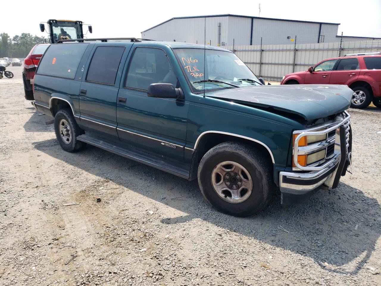 Photo 3 VIN: 3GNFK16R7WG112693 - CHEVROLET SUBURBAN 