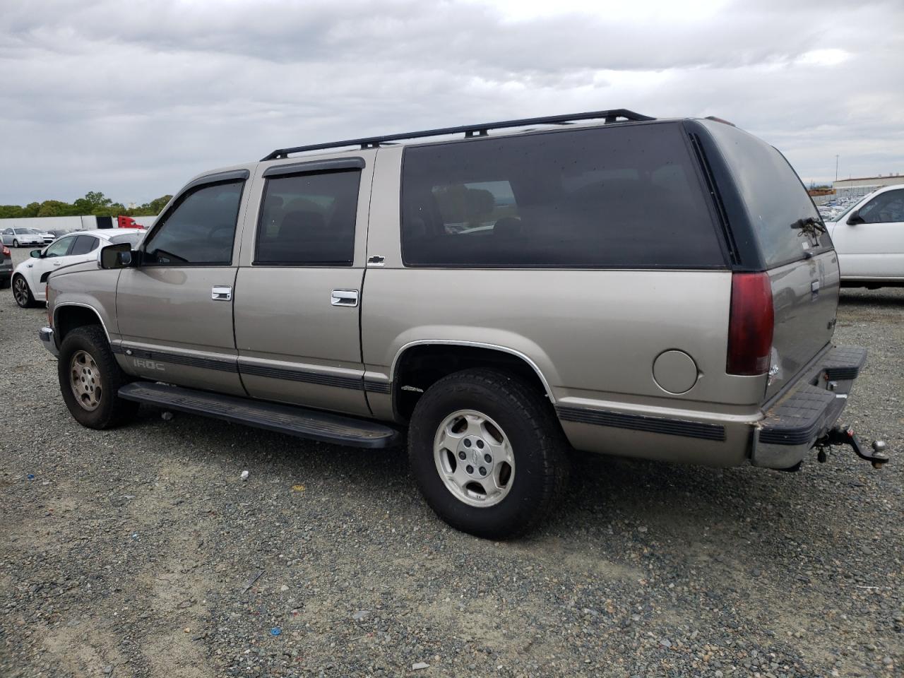 Photo 1 VIN: 3GNFK16R7WG149095 - CHEVROLET SUBURBAN 