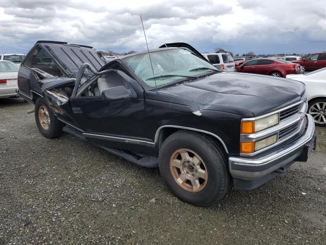 Photo 3 VIN: 3GNFK16R9WG117345 - CHEVROLET SUBURBAN 