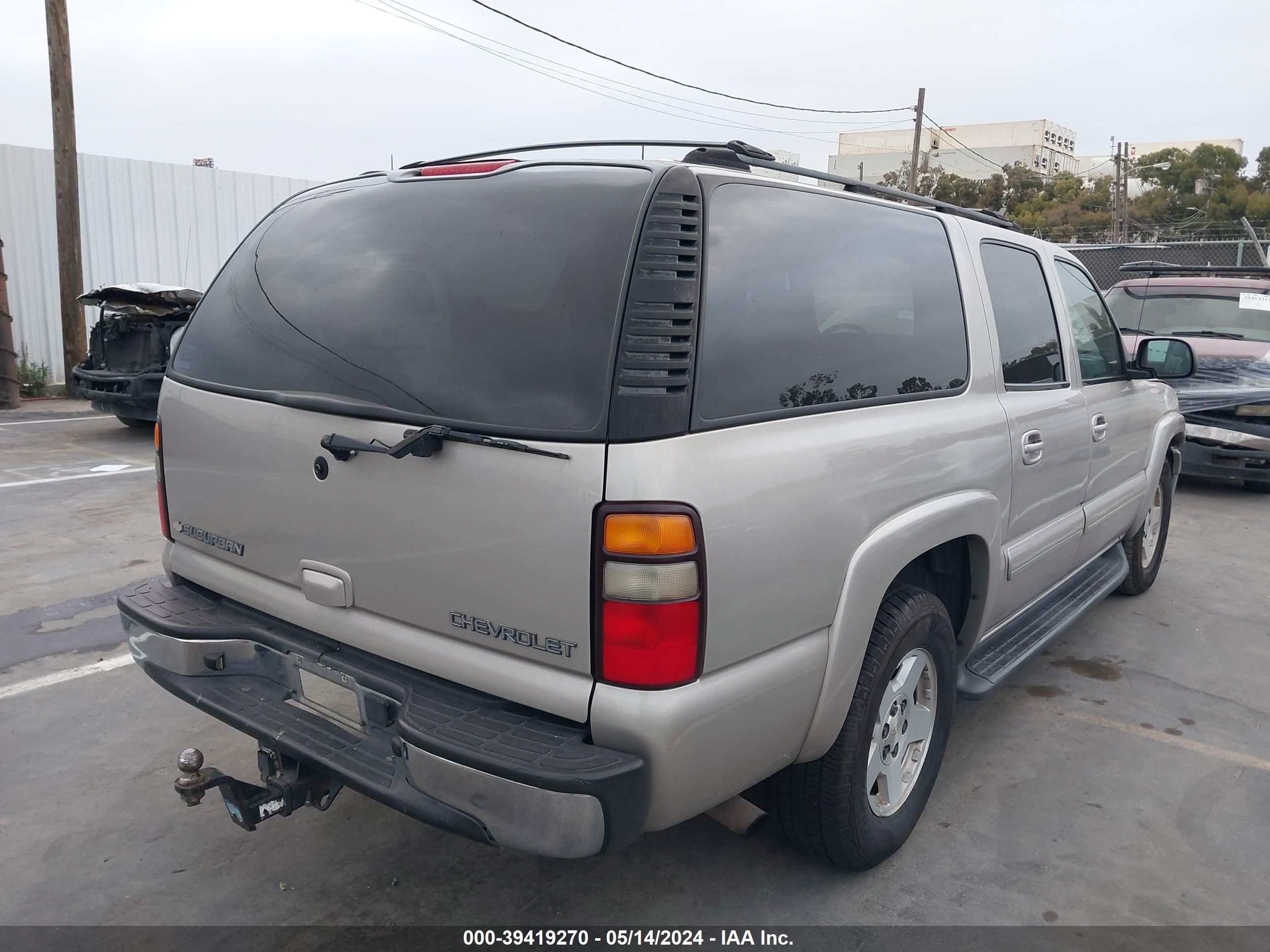 Photo 3 VIN: 3GNFK16T24G184278 - CHEVROLET SUBURBAN 