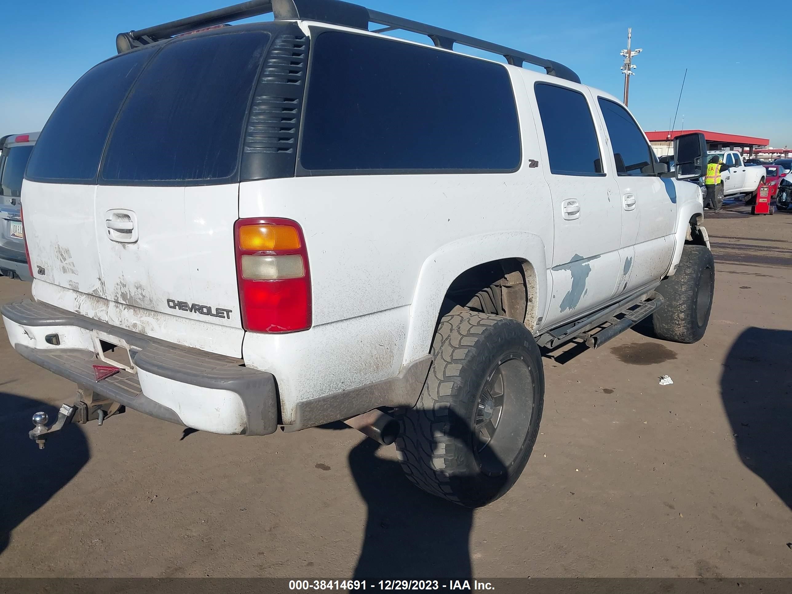 Photo 3 VIN: 3GNFK16T41G227448 - CHEVROLET SUBURBAN 