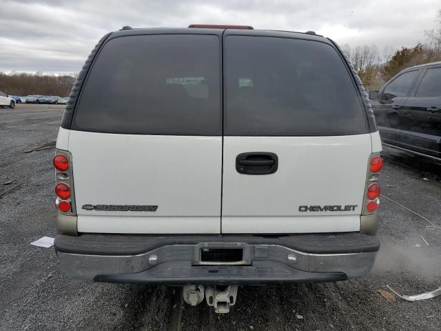 Photo 5 VIN: 3GNFK16T4YG134827 - CHEVROLET SUBURBAN 