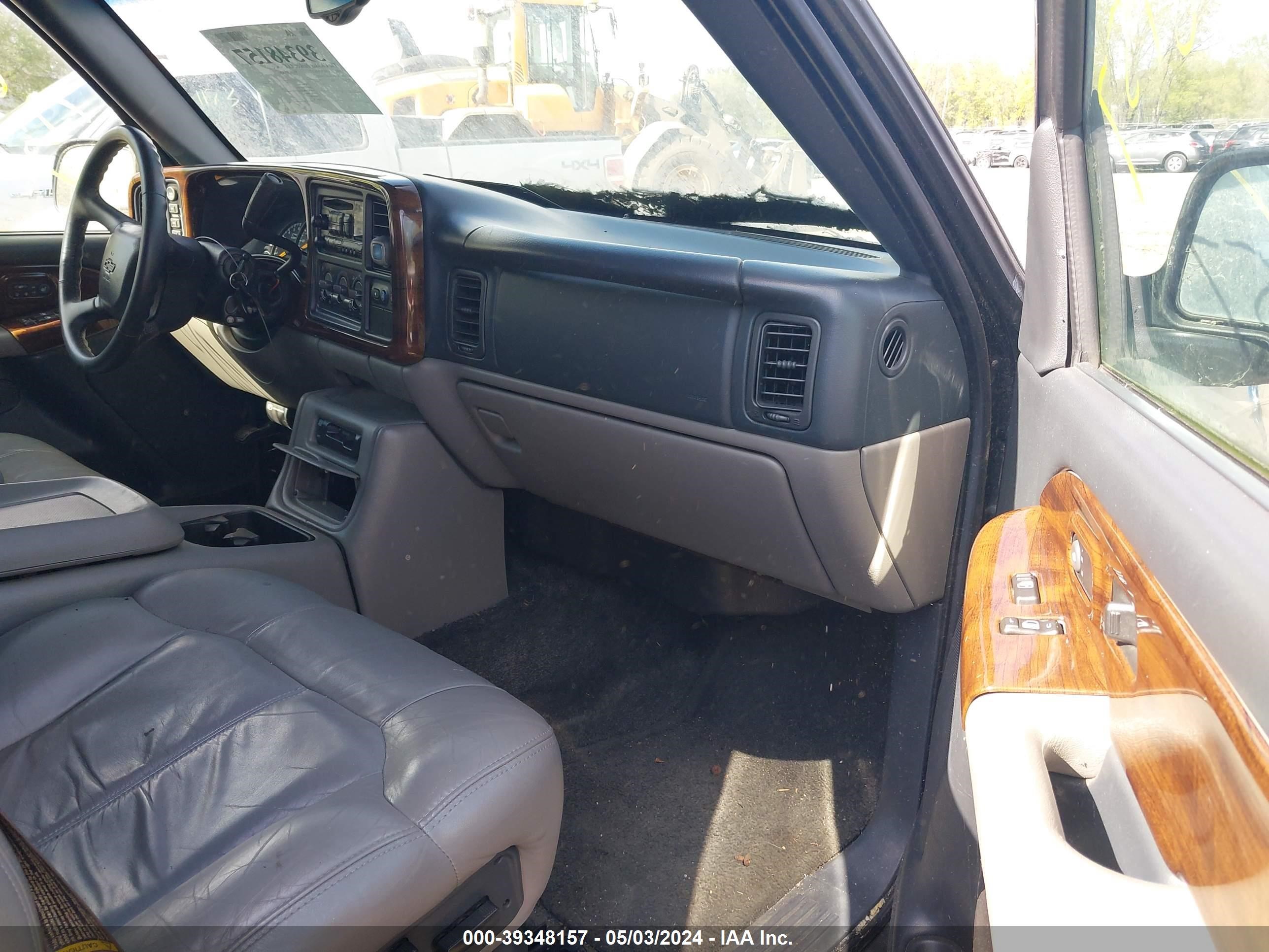 Photo 4 VIN: 3GNFK16T61G203023 - CHEVROLET EXPRESS 