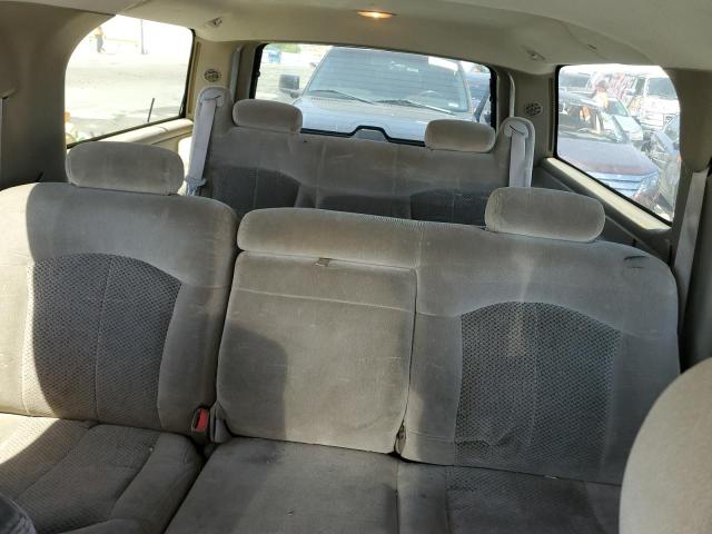 Photo 9 VIN: 3GNFK16T81G236573 - CHEVROLET SUBURBAN 