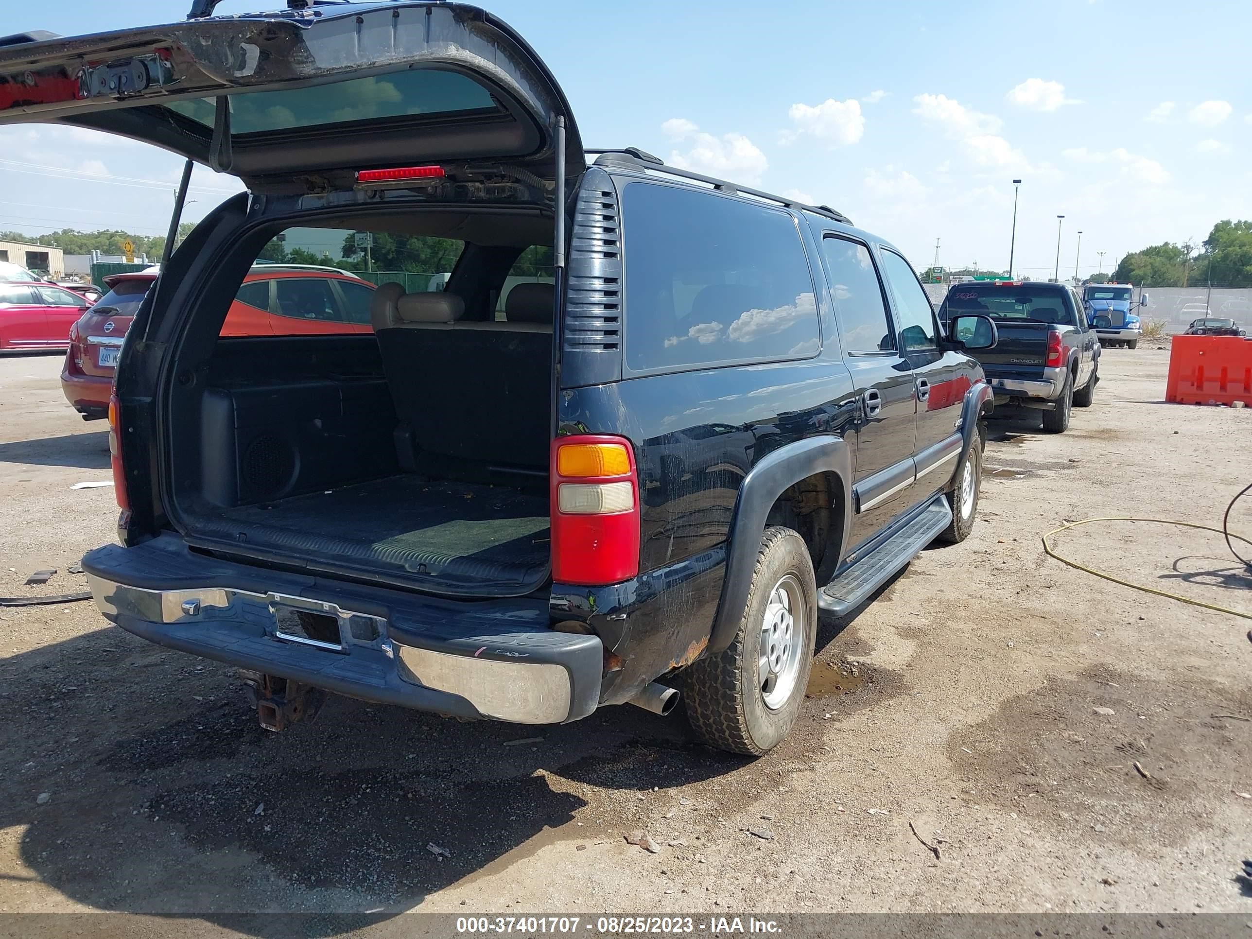 Photo 3 VIN: 3GNFK16T8YG222814 - CHEVROLET EXPRESS 