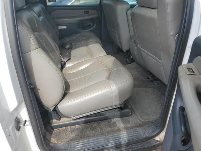 Photo 10 VIN: 3GNFK16T8YG228564 - CHEVROLET SUBURBAN 