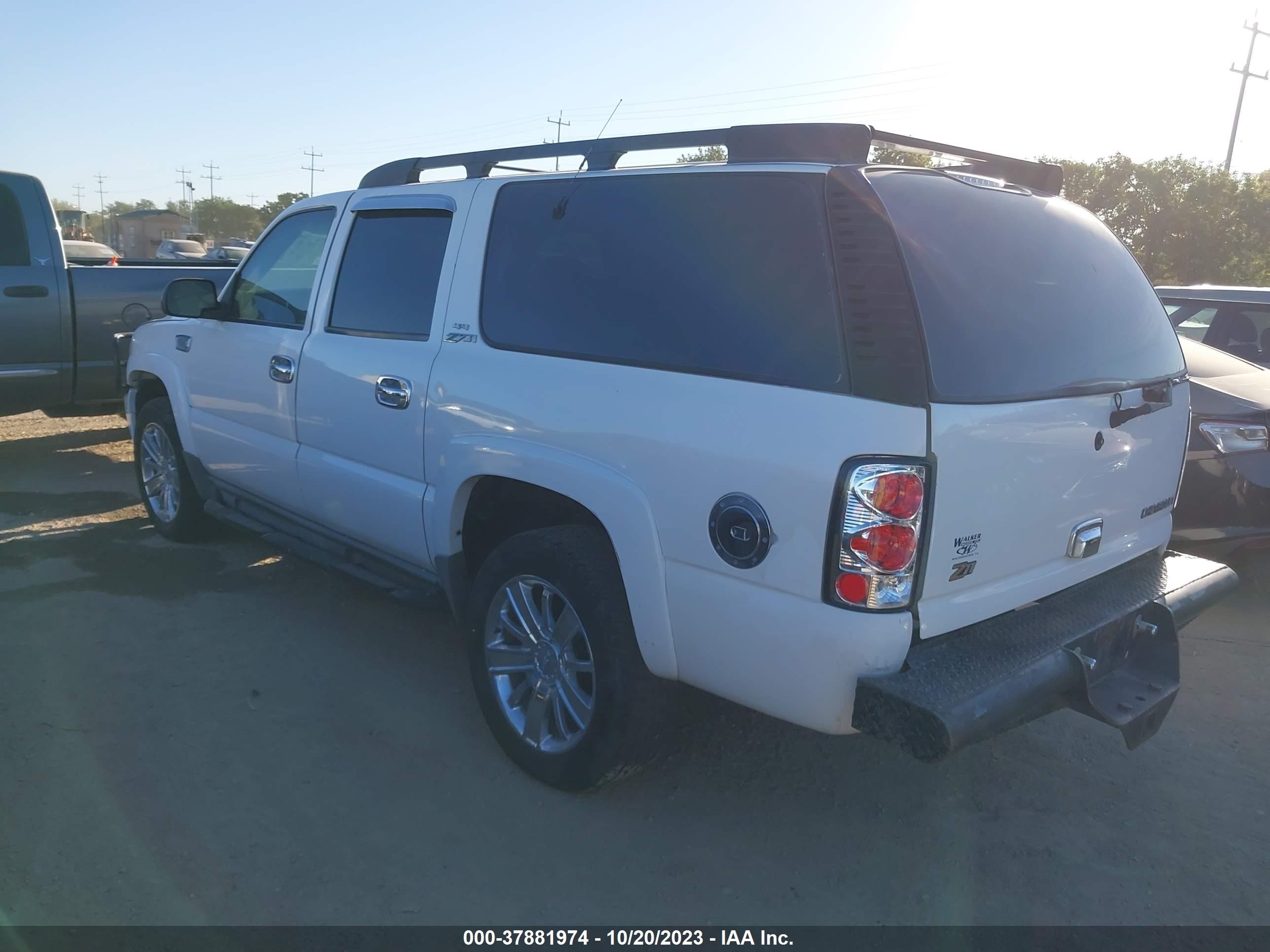 Photo 2 VIN: 3GNFK16T91G281585 - CHEVROLET SUBURBAN 