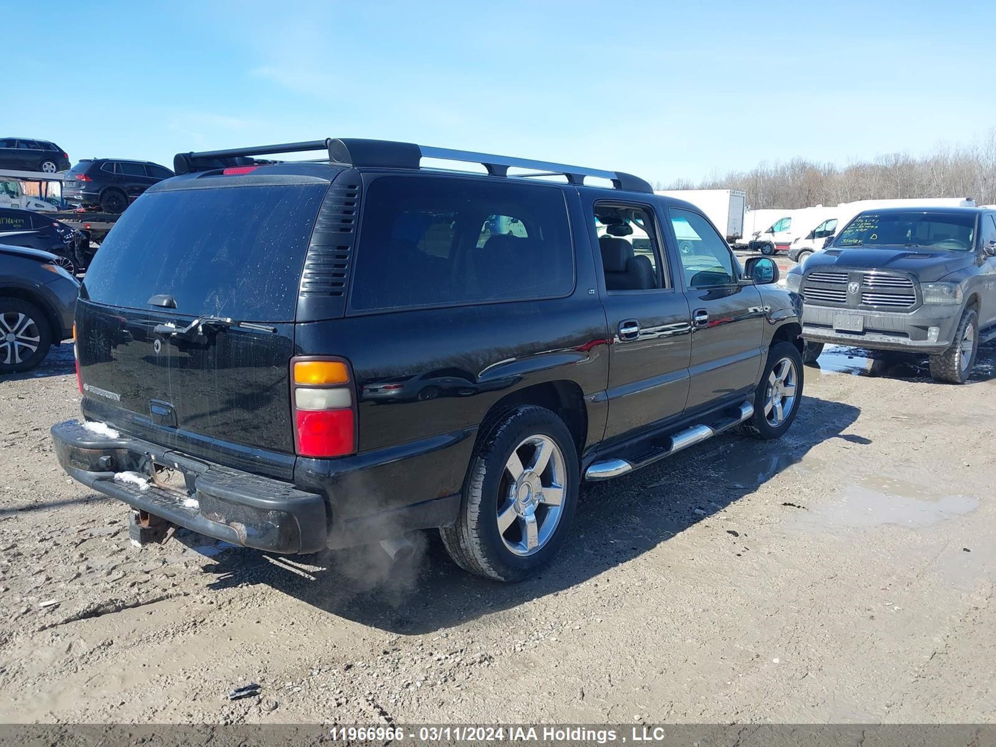 Photo 3 VIN: 3GNFK16U26G128885 - CHEVROLET SUBURBAN 