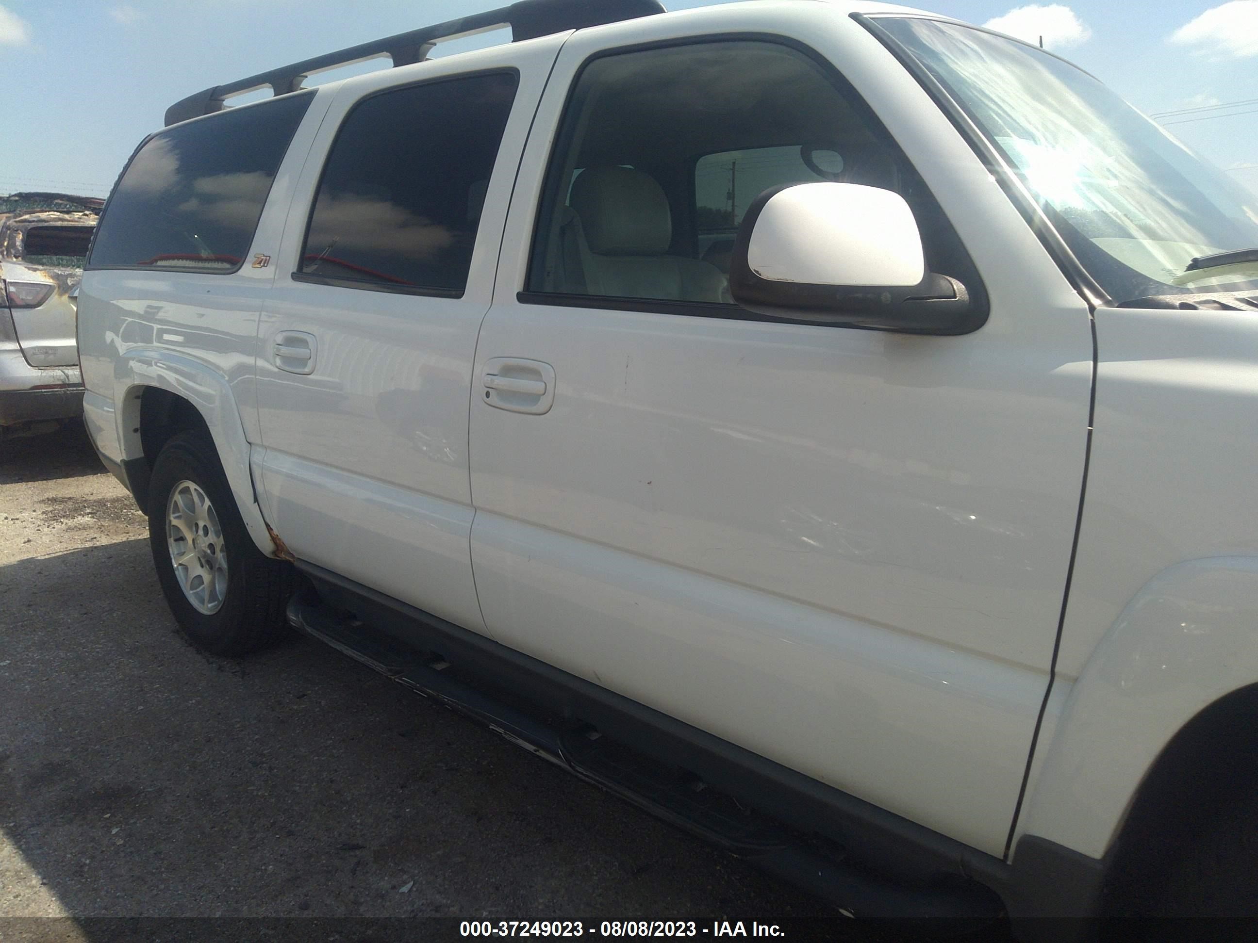 Photo 5 VIN: 3GNFK16Z03G126169 - CHEVROLET SUBURBAN 