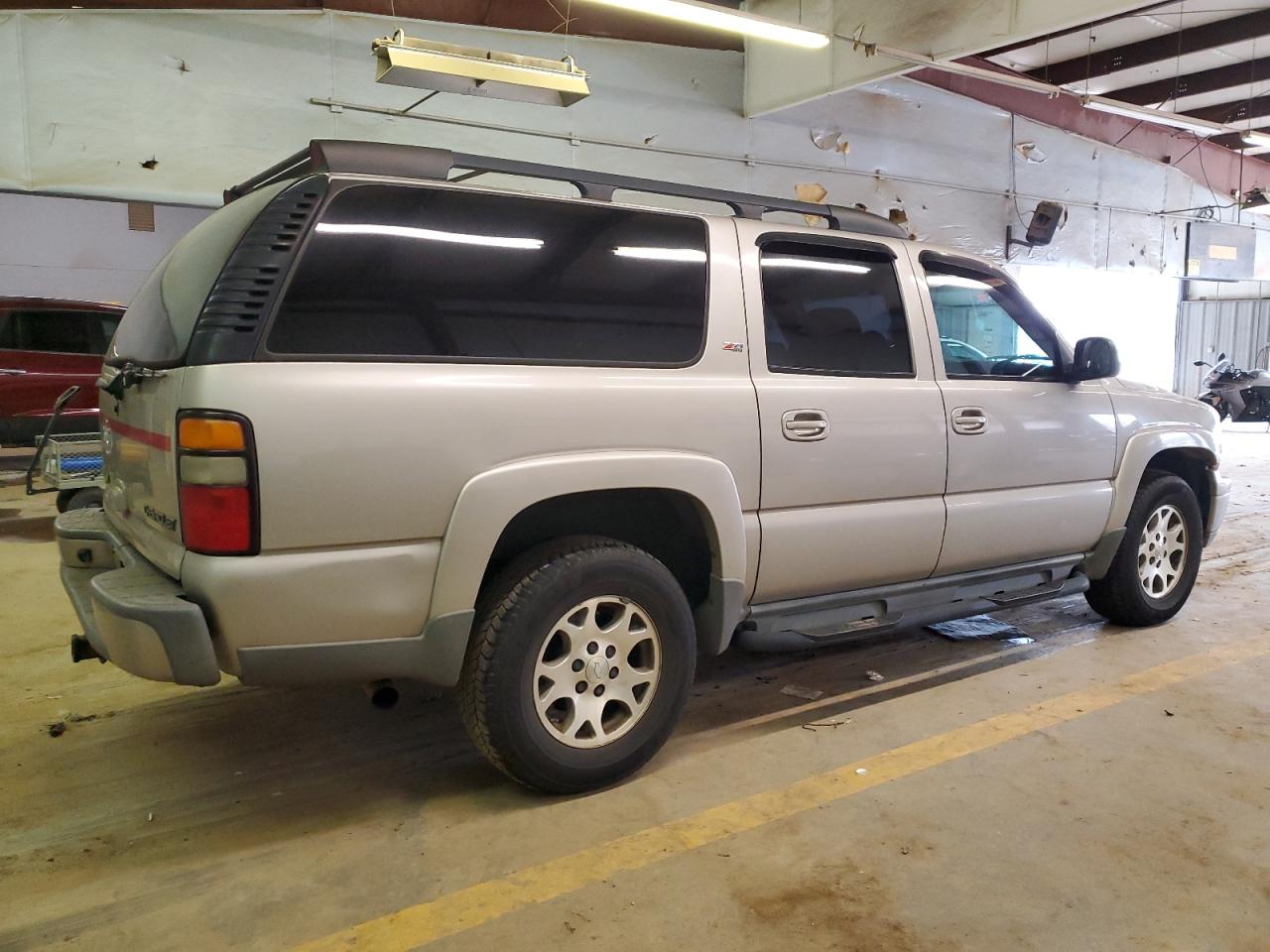 Photo 2 VIN: 3GNFK16Z05G192448 - CHEVROLET SUBURBAN 