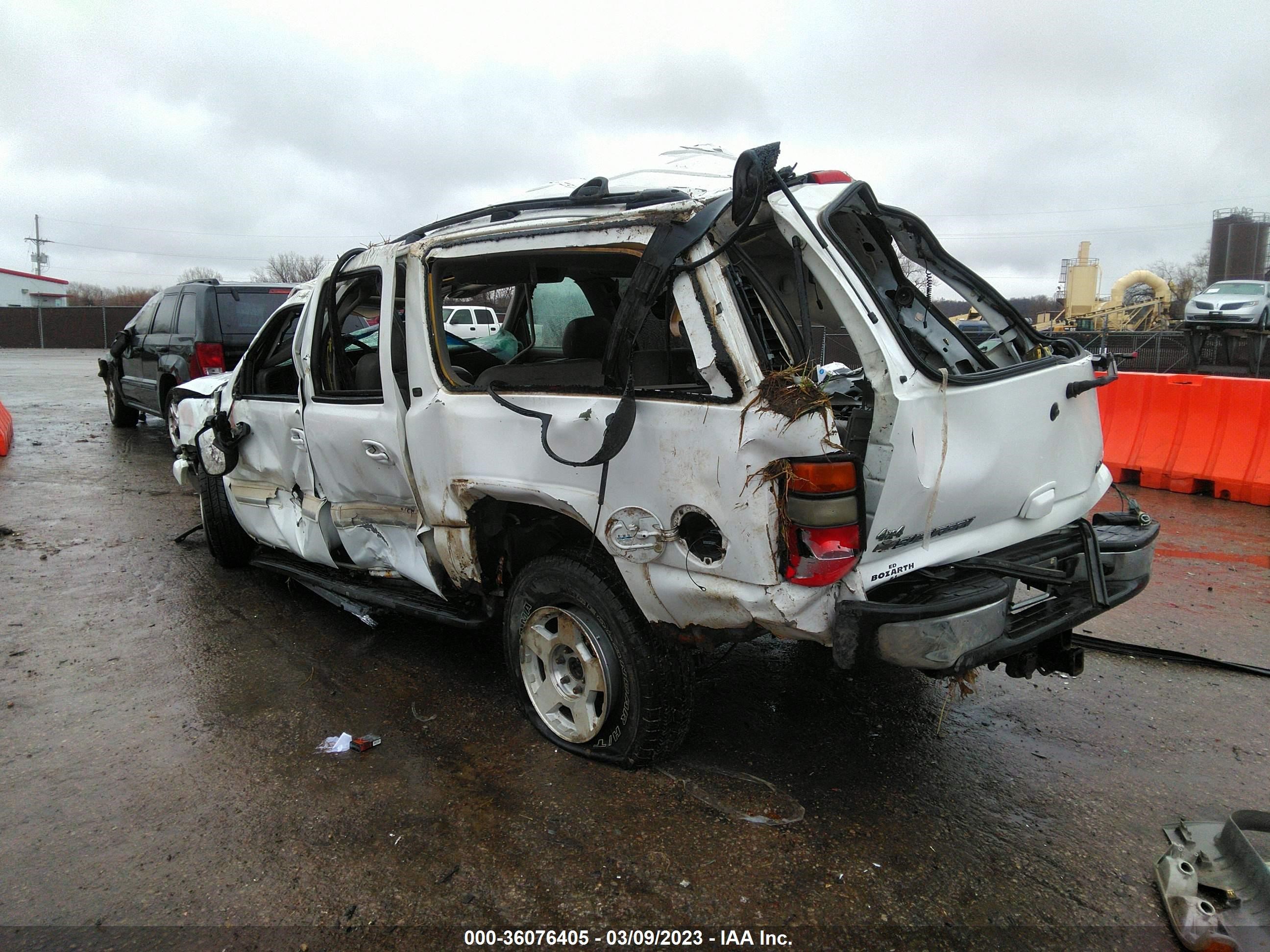 Photo 2 VIN: 3GNFK16Z64G273386 - CHEVROLET SUBURBAN 