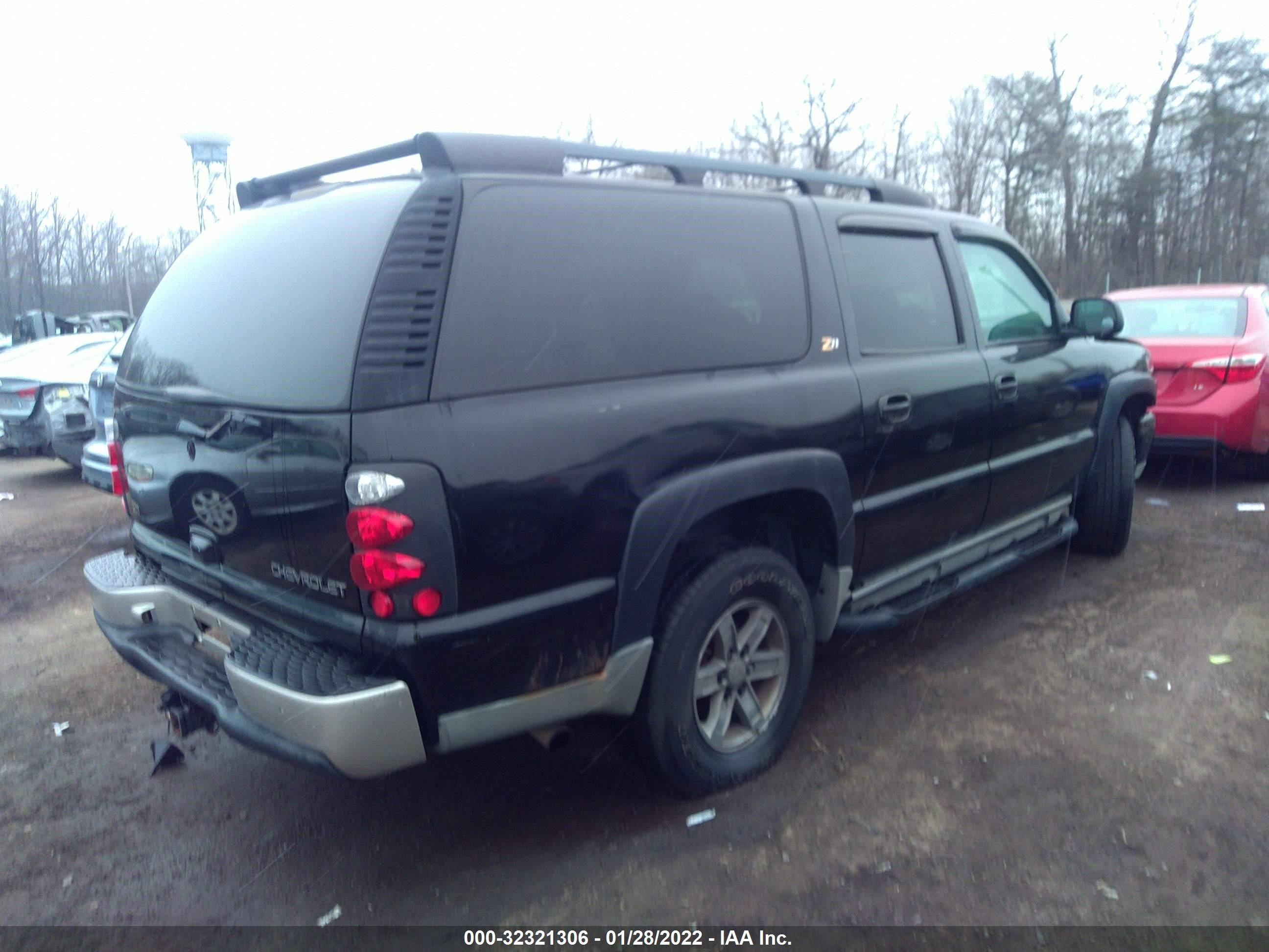 Photo 3 VIN: 3GNFK16ZX2G276174 - CHEVROLET SUBURBAN 