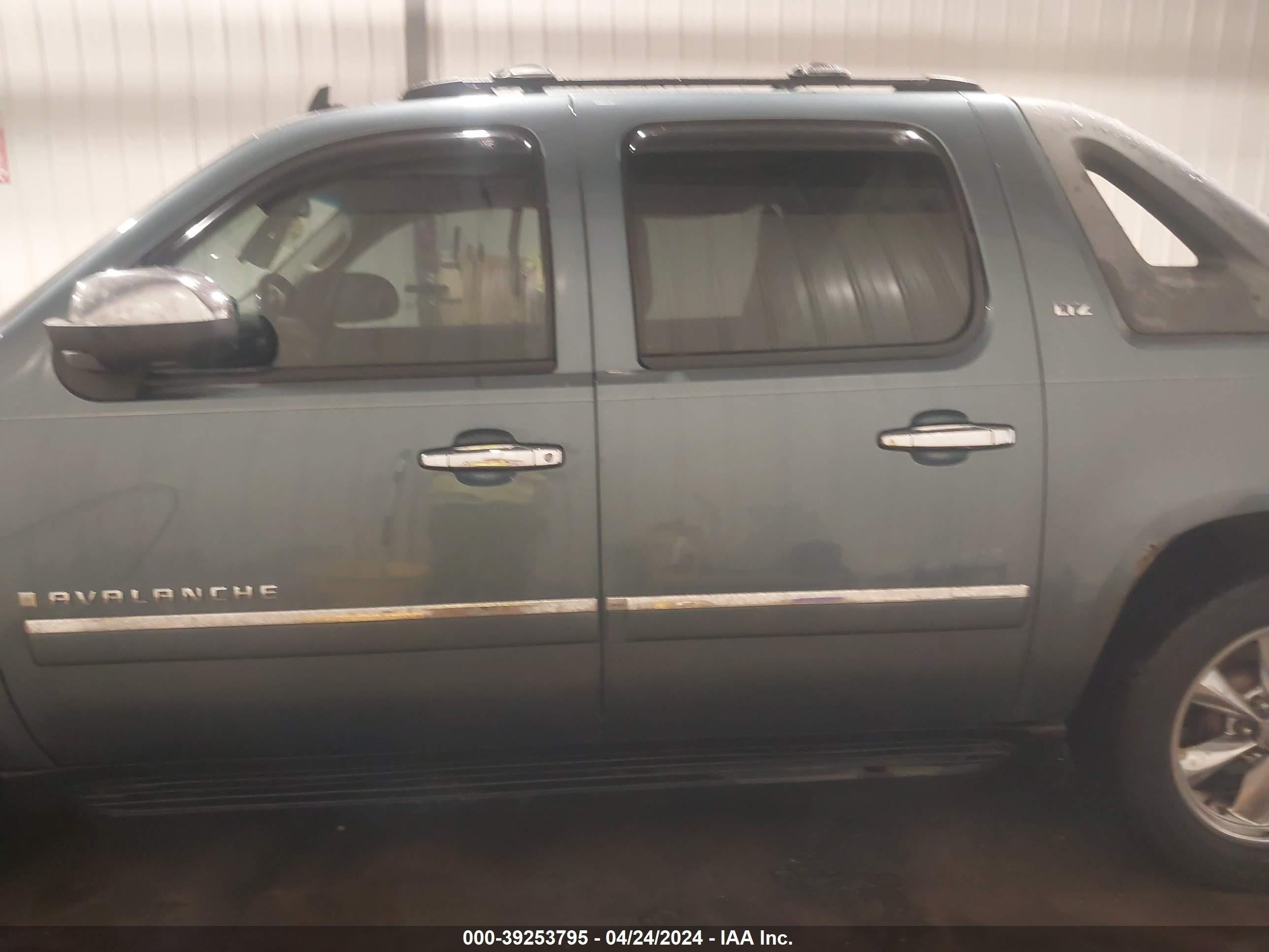 Photo 13 VIN: 3GNFK32099G149946 - CHEVROLET AVALANCHE 