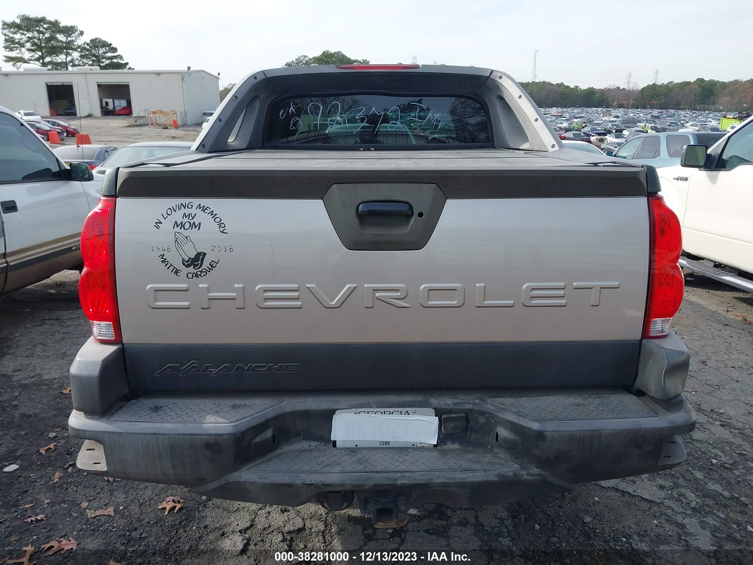 Photo 11 VIN: 3GNGK22G44G292372 - CHEVROLET AVALANCHE 