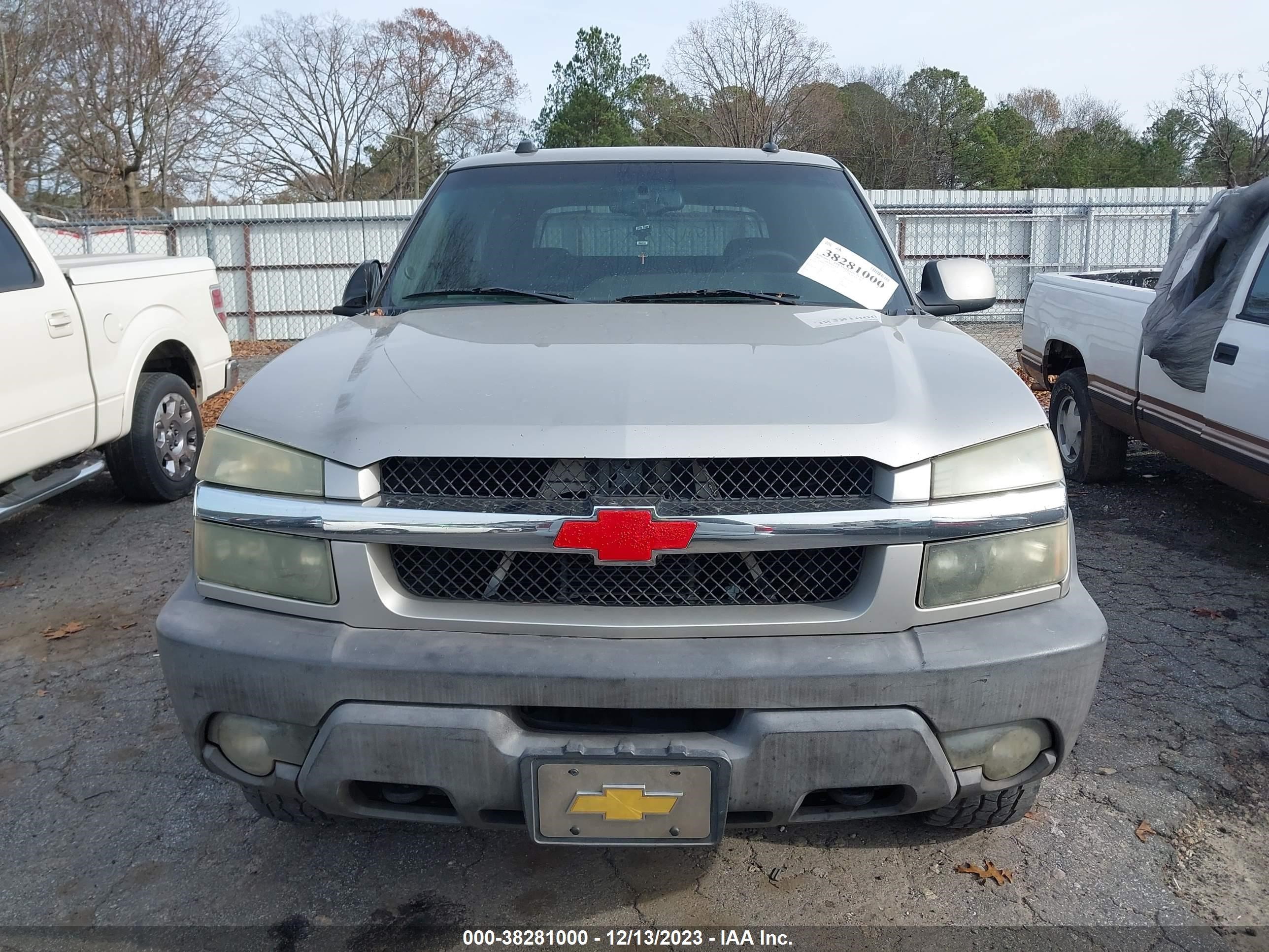 Photo 5 VIN: 3GNGK22G44G292372 - CHEVROLET AVALANCHE 