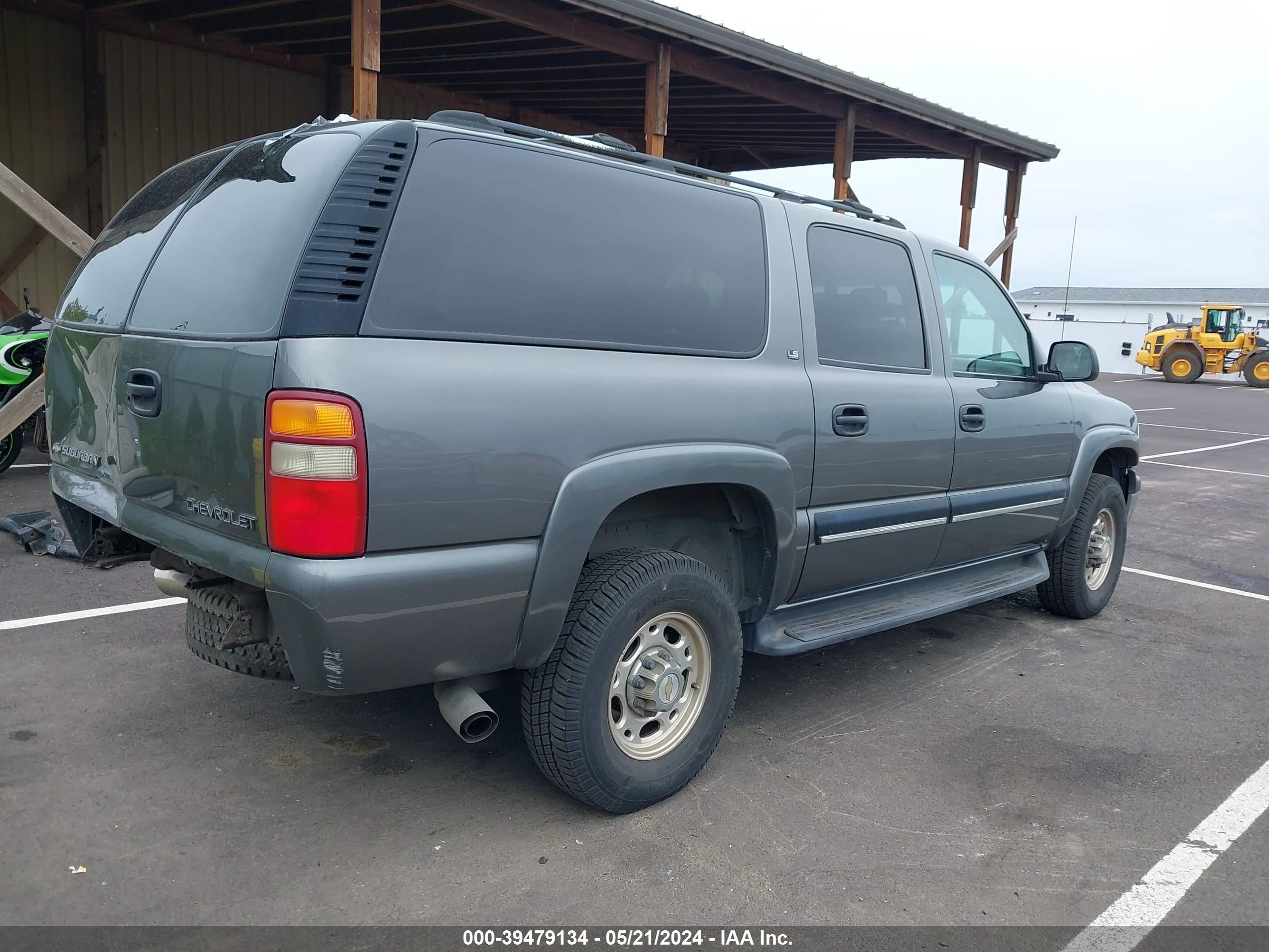 Photo 3 VIN: 3GNGK26GX1G249659 - CHEVROLET SUBURBAN 