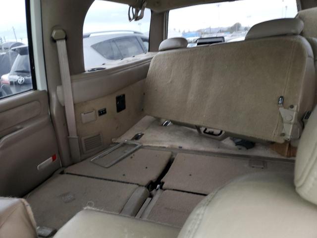 Photo 9 VIN: 3GNGK26J3TG102968 - CHEVROLET SUBURBAN 