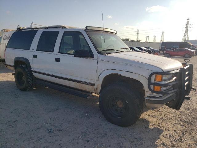 Photo 3 VIN: 3GNGK26J4XG201885 - CHEVROLET SUBURBAN K 