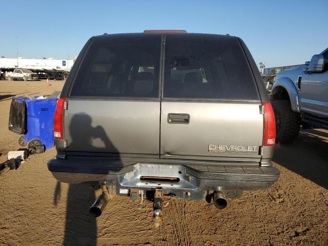 Photo 5 VIN: 3GNGK26J6XG241580 - CHEVROLET SUBURBAN 