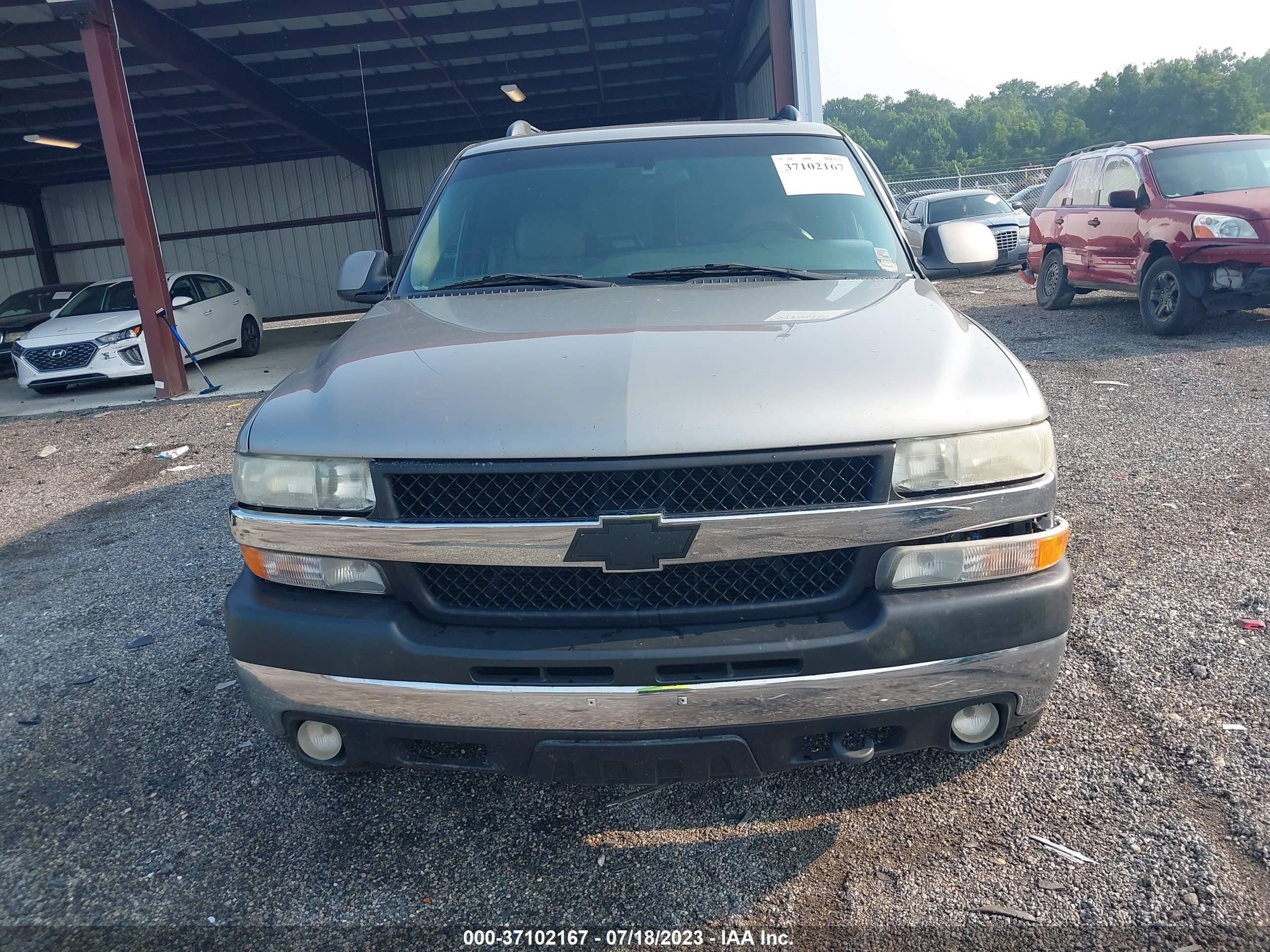 Photo 10 VIN: 3GNGK26U21G138819 - CHEVROLET SUBURBAN 