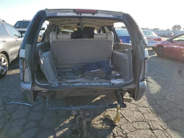 Photo 5 VIN: 3GNGK26U7YG145968 - CHEVROLET SUBURBAN 