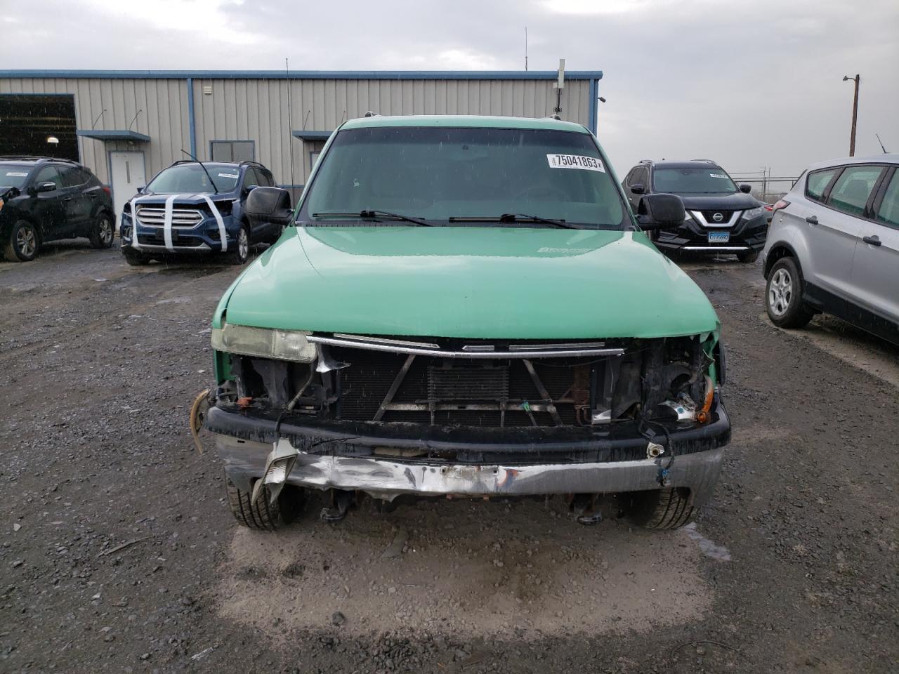 Photo 4 VIN: 3GNGK26U83G290199 - CHEVROLET SUBURBAN 