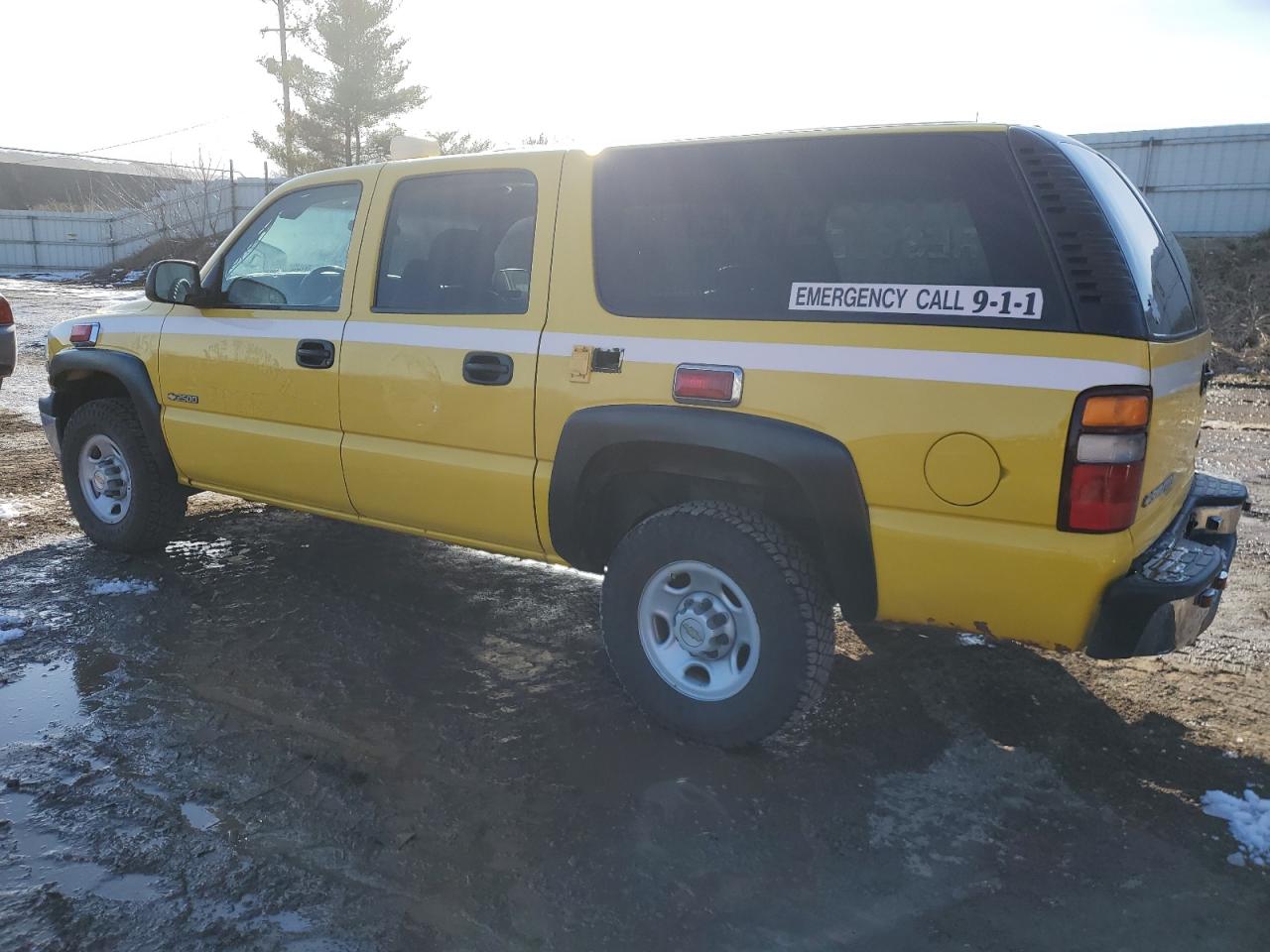 Photo 1 VIN: 3GNGK26UXYG190063 - CHEVROLET SUBURBAN 