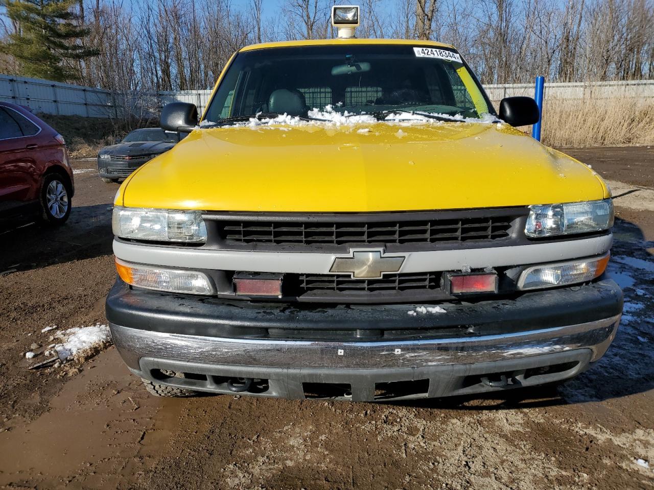 Photo 4 VIN: 3GNGK26UXYG190063 - CHEVROLET SUBURBAN 