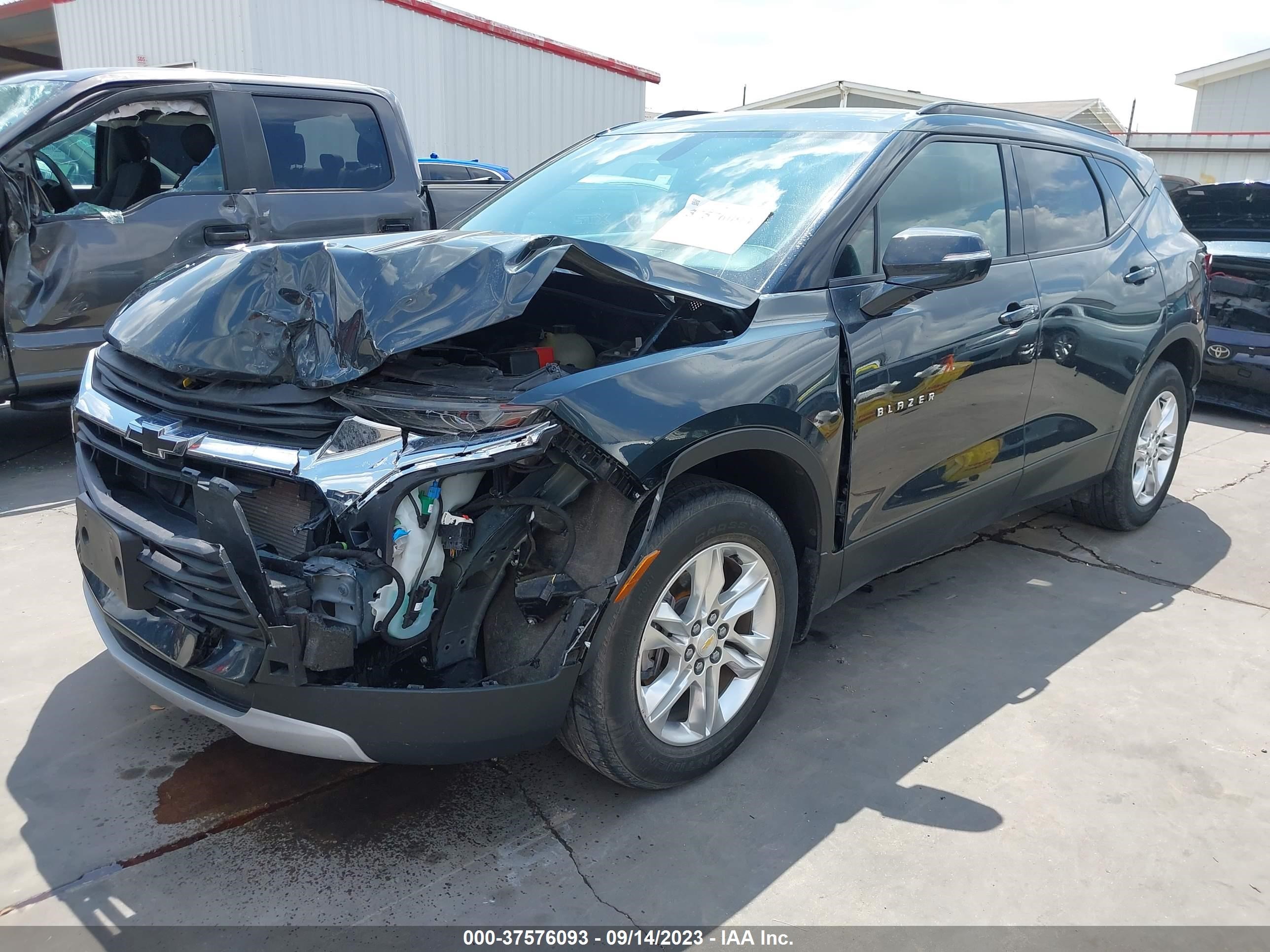 Photo 1 VIN: 3GNKBBRA3KS665178 - CHEVROLET BLAZER 