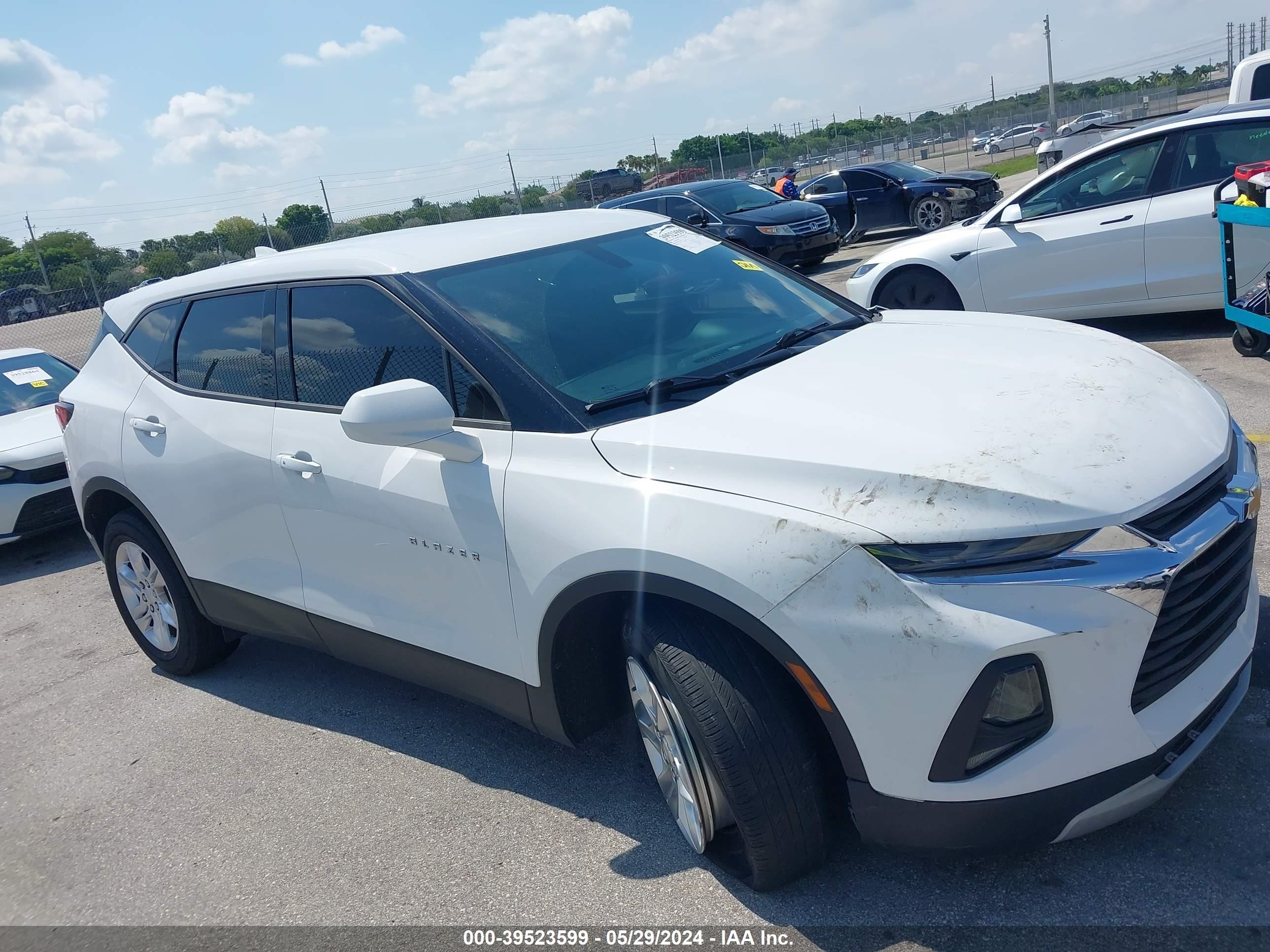 Photo 12 VIN: 3GNKBBRA7KS696594 - CHEVROLET BLAZER 