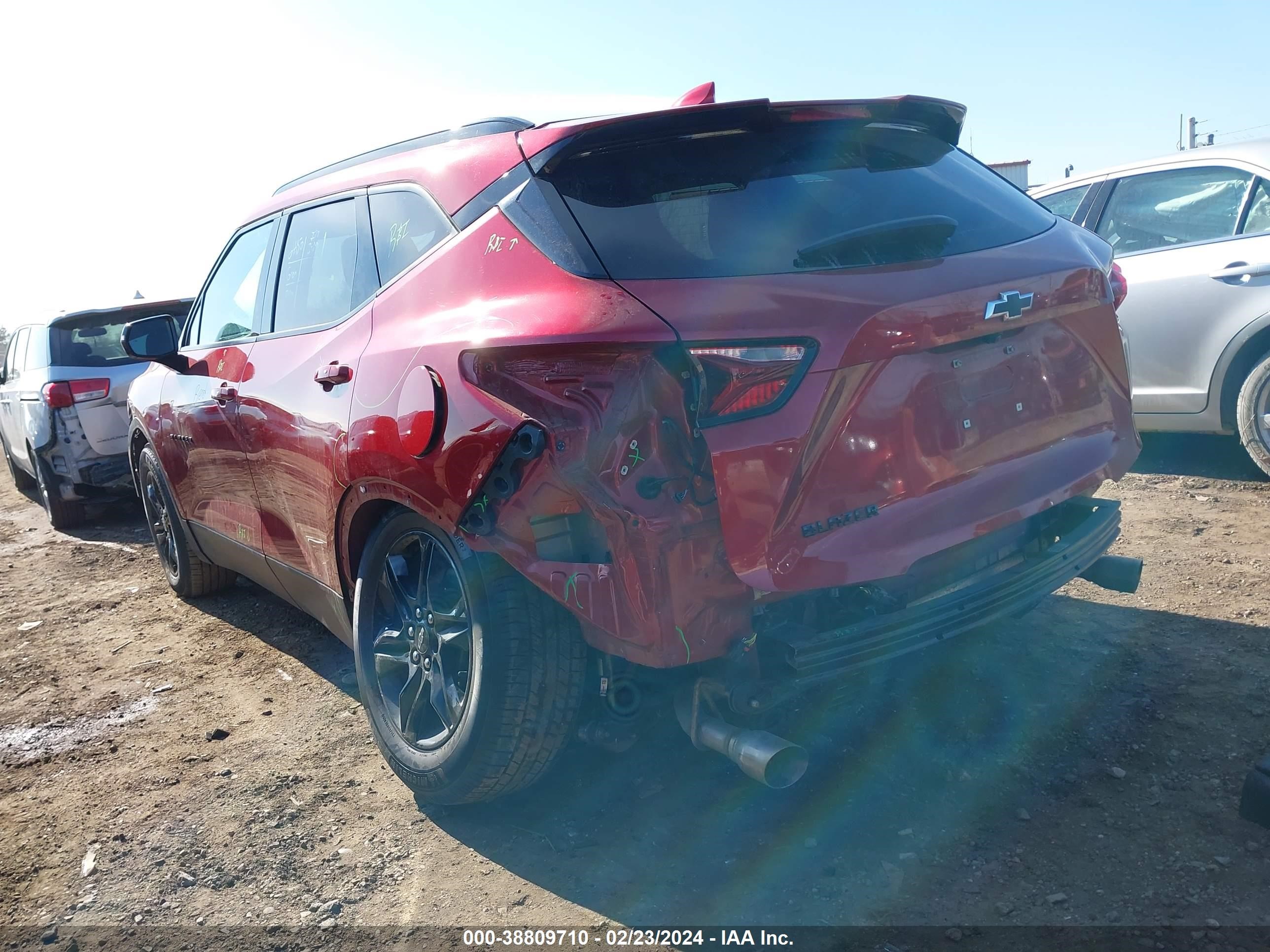 Photo 2 VIN: 3GNKBCR41NS144772 - CHEVROLET BLAZER 