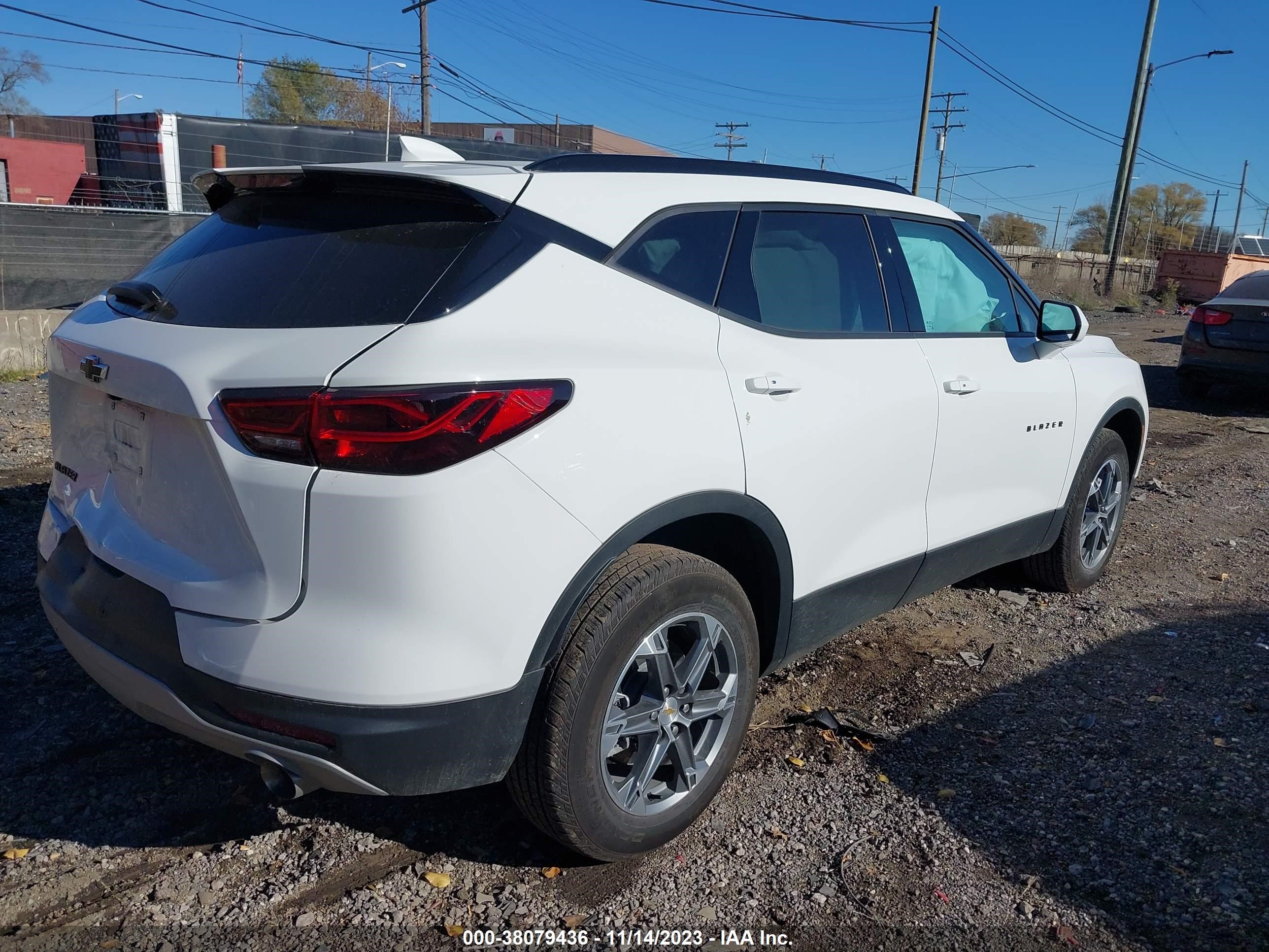 Photo 3 VIN: 3GNKBCR46PS136623 - CHEVROLET BLAZER 