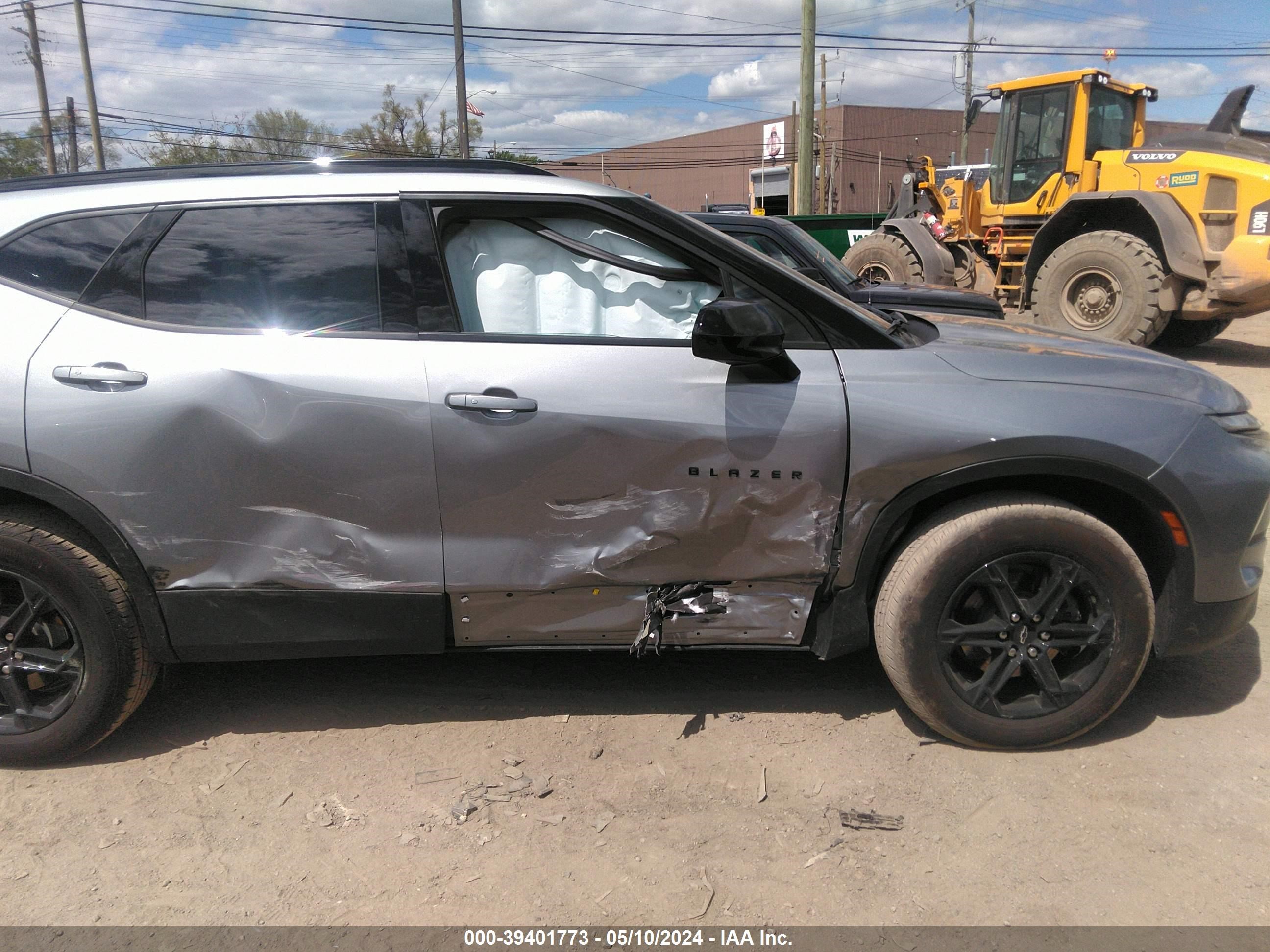 Photo 12 VIN: 3GNKBCR47RS138156 - CHEVROLET BLAZER 