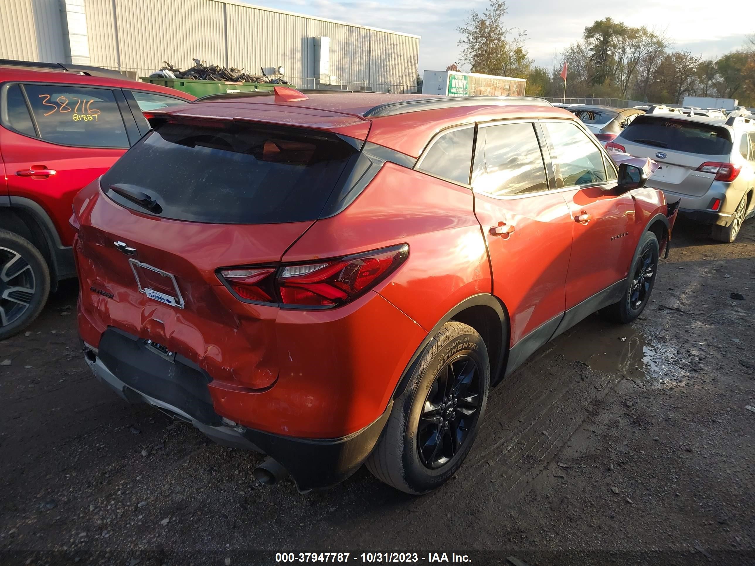 Photo 3 VIN: 3GNKBCRS0MS525056 - CHEVROLET BLAZER 