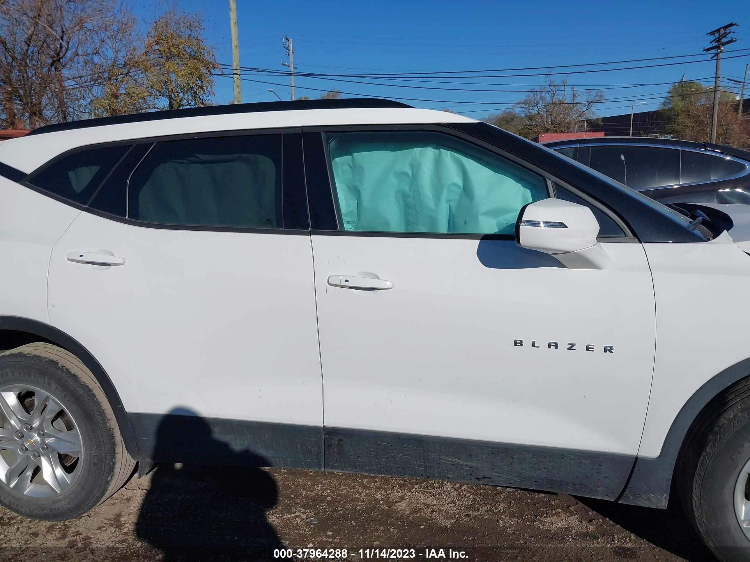 Photo 12 VIN: 3GNKBCRS9MS514024 - CHEVROLET BLAZER 