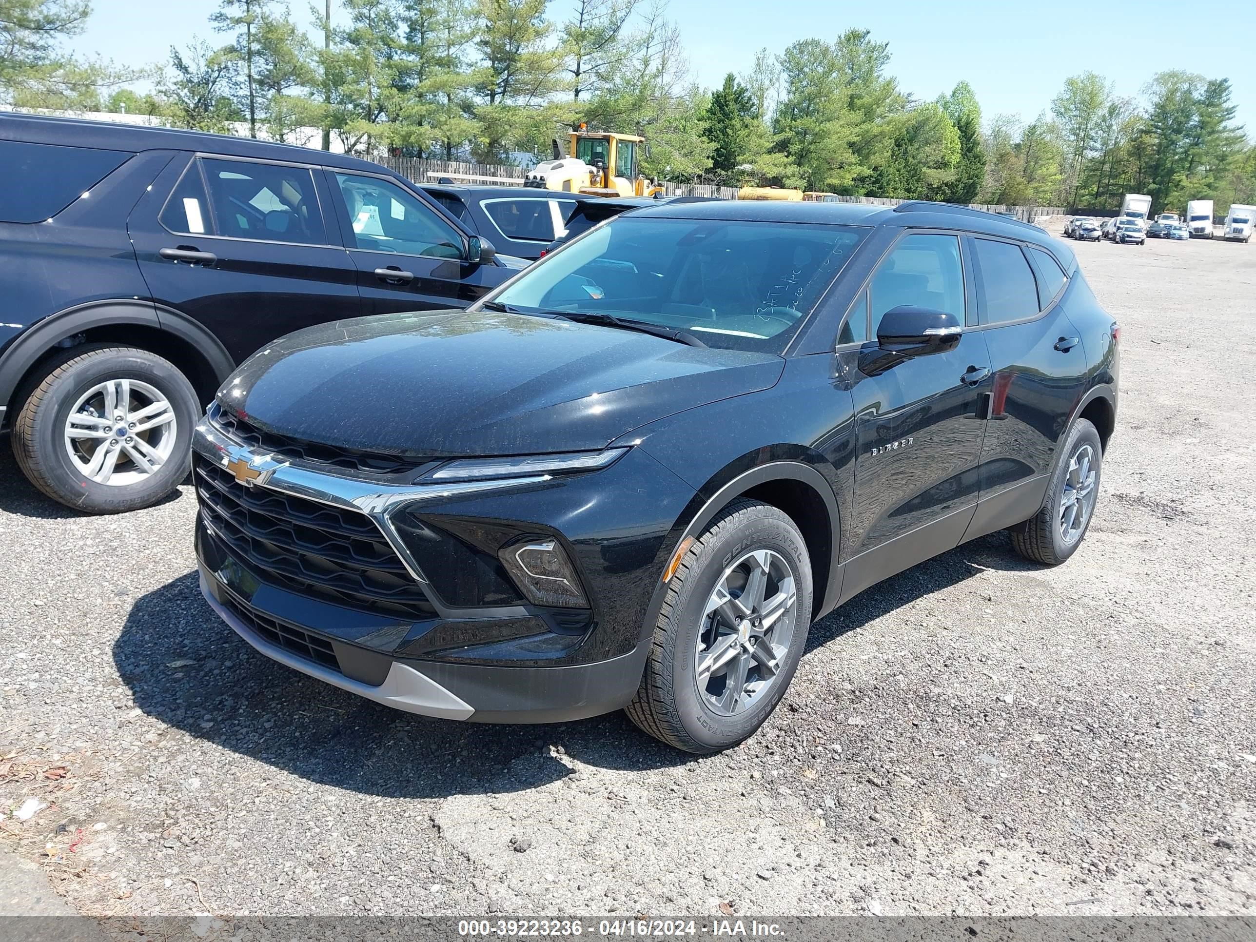 Photo 1 VIN: 3GNKBDRS3RS198942 - CHEVROLET BLAZER 