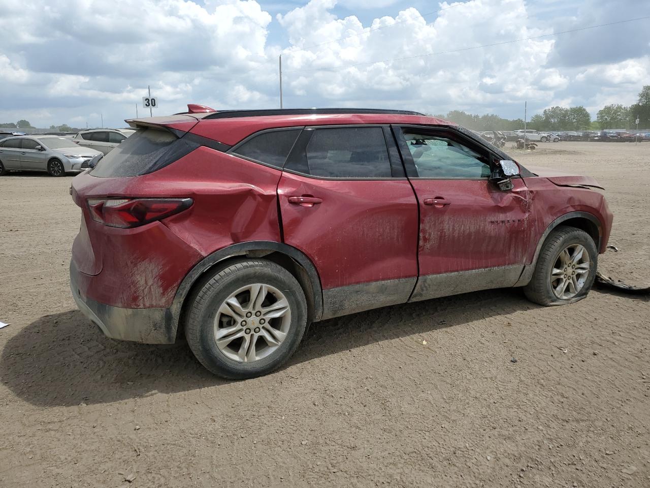 Photo 2 VIN: 3GNKBGRS9KS702353 - CHEVROLET BLAZER 