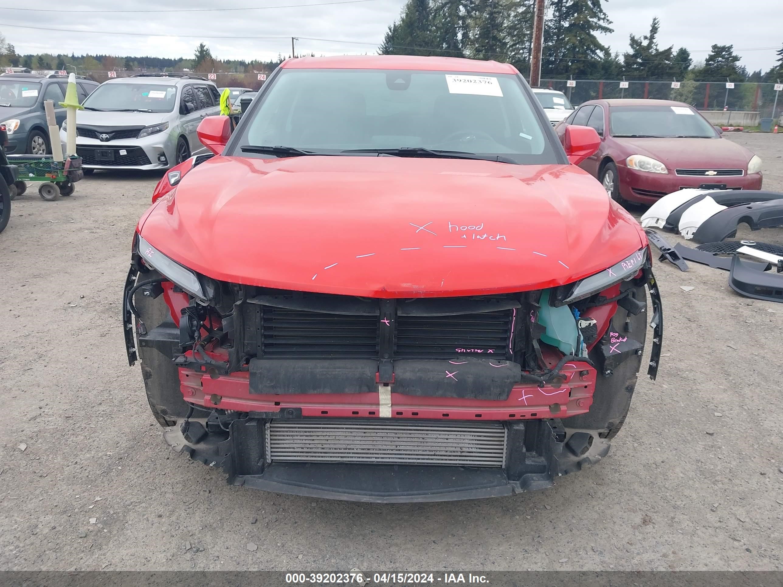 Photo 12 VIN: 3GNKBHR42PS225652 - CHEVROLET BLAZER 