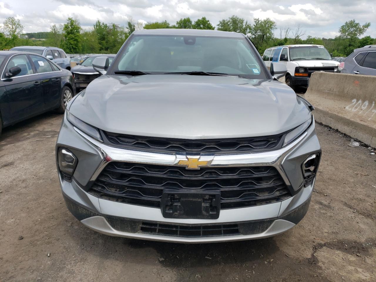 Photo 4 VIN: 3GNKBHR44PS163493 - CHEVROLET BLAZER 