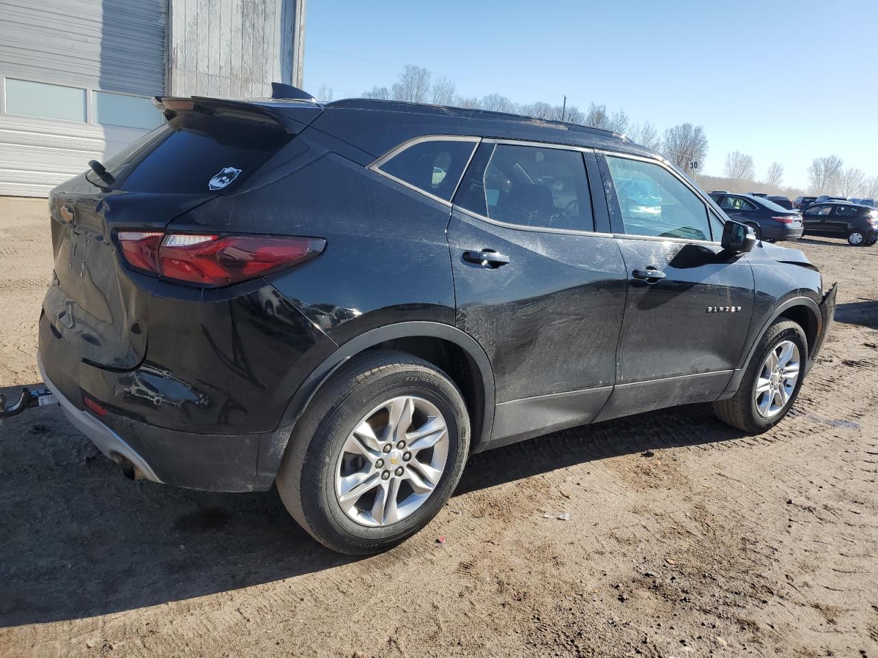 Photo 2 VIN: 3GNKBHR47NS153909 - CHEVROLET BLAZER 