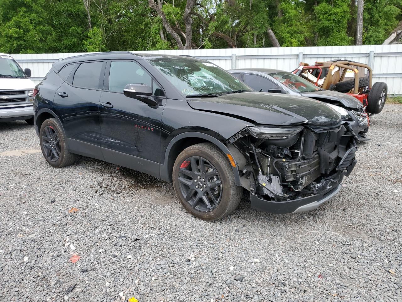 Photo 3 VIN: 3GNKBHRS0MS567238 - CHEVROLET BLAZER 