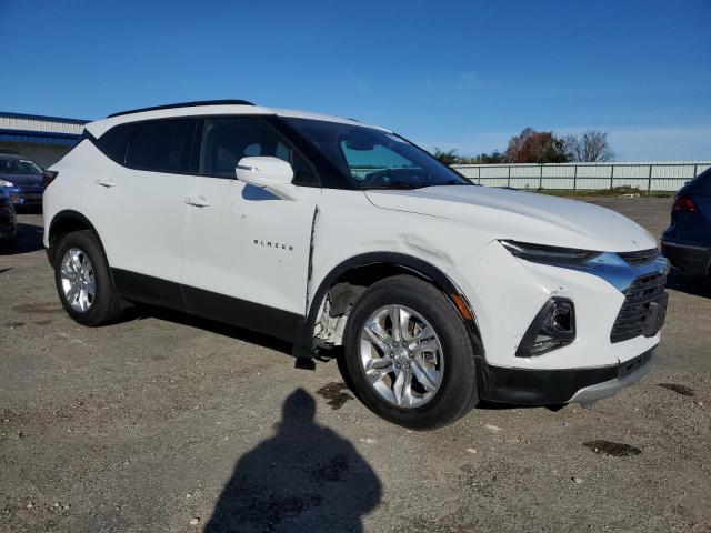 Photo 3 VIN: 3GNKBHRS7MS567270 - CHEVROLET BLAZER 2LT 