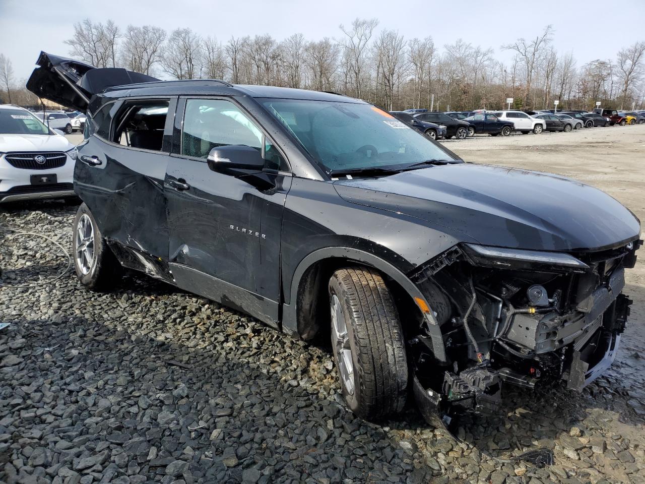 Photo 3 VIN: 3GNKBJR44RS168333 - CHEVROLET BLAZER 