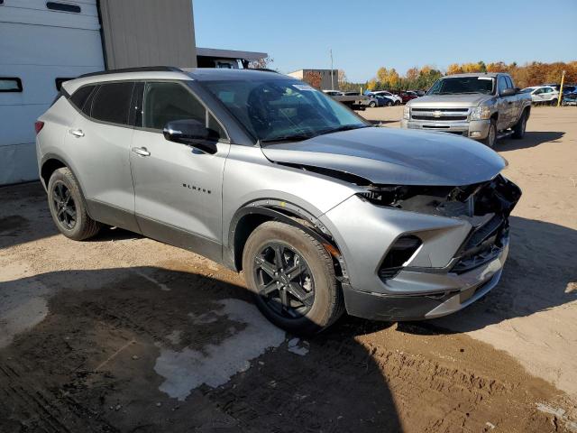 Photo 3 VIN: 3GNKBJR48RS216108 - CHEVROLET BLAZER 3LT 