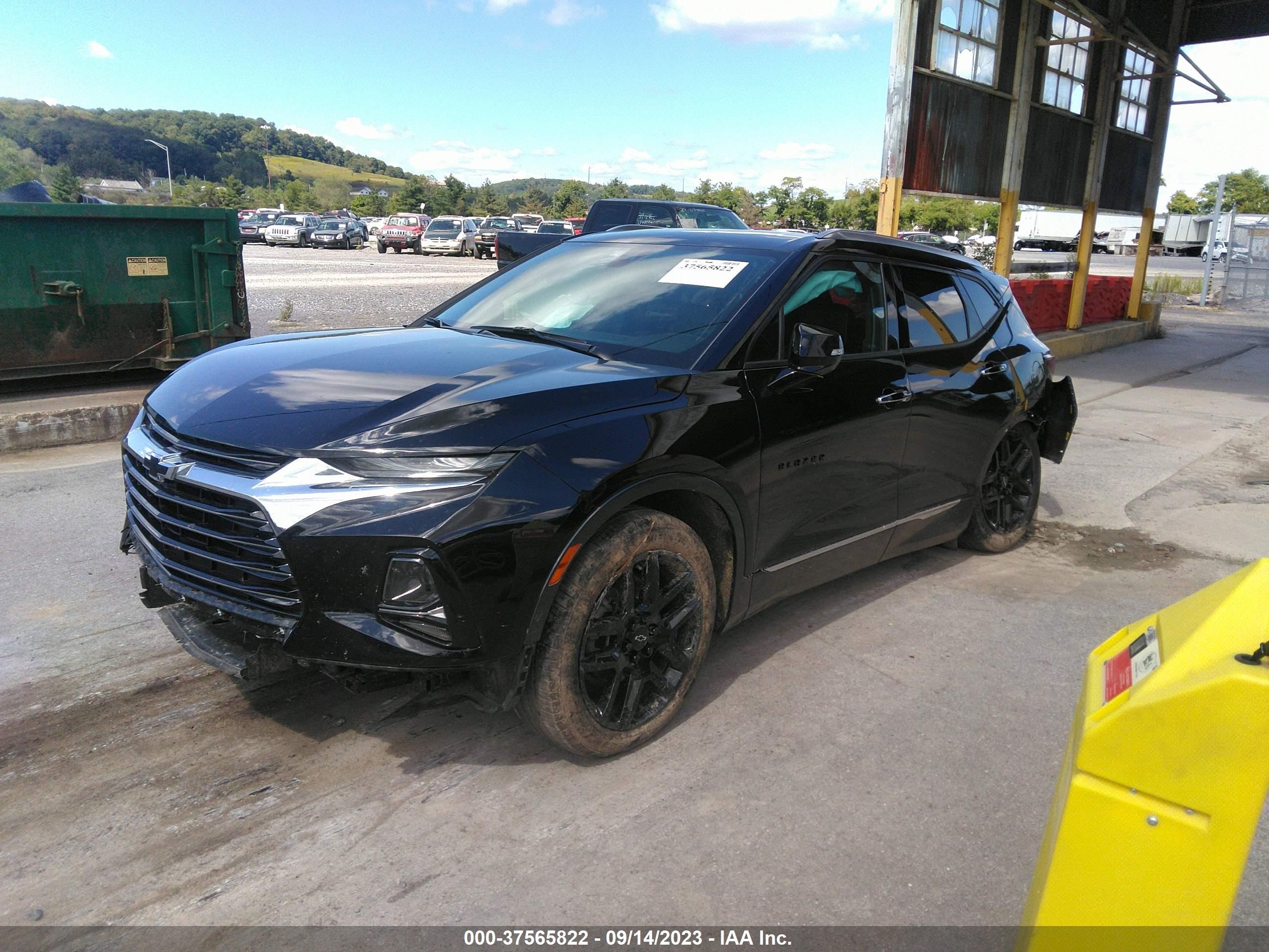 Photo 1 VIN: 3GNKBLRS6NS232411 - CHEVROLET BLAZER 