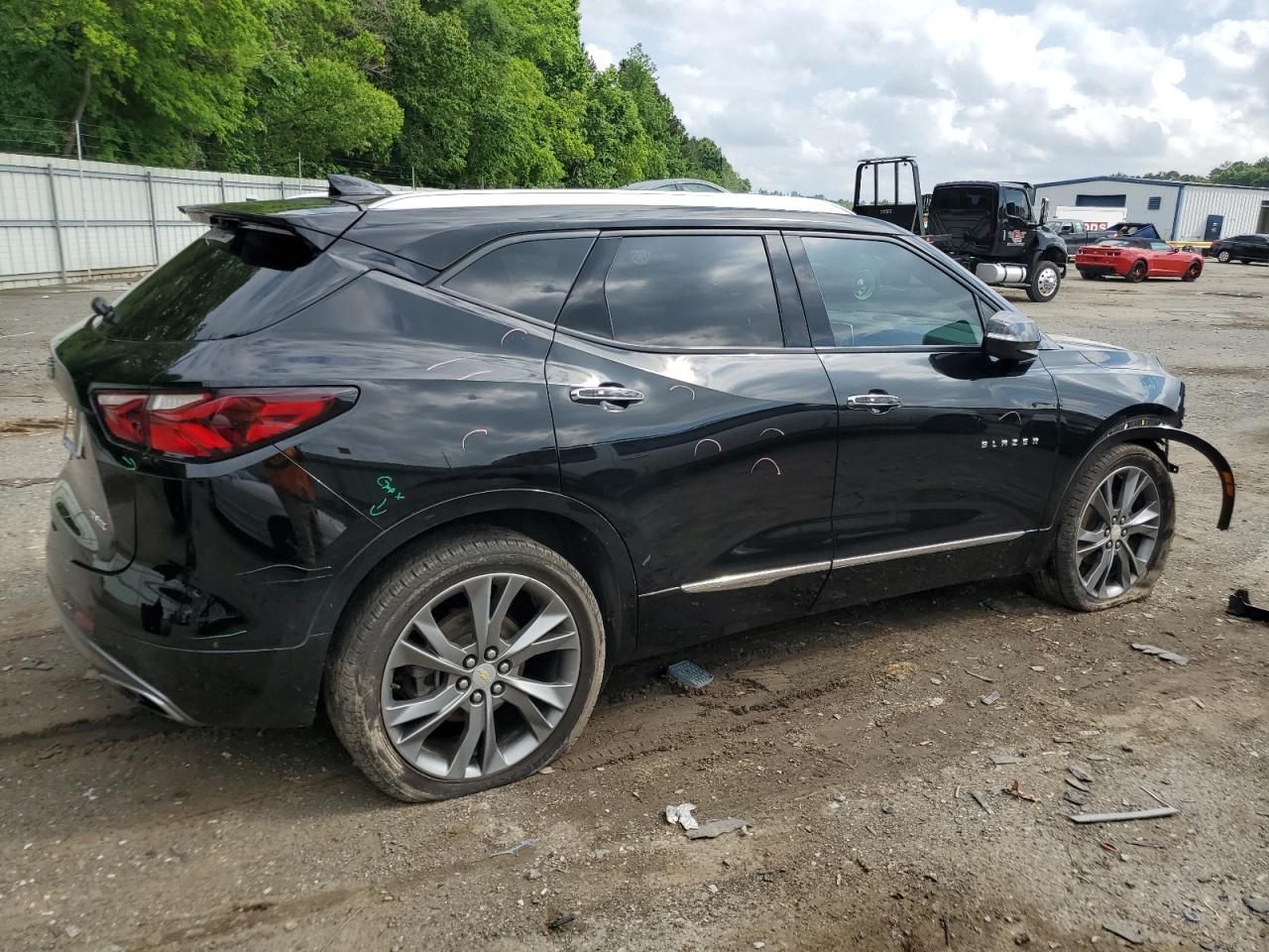 Photo 2 VIN: 3GNKBLRS9MS546178 - CHEVROLET BLAZER 