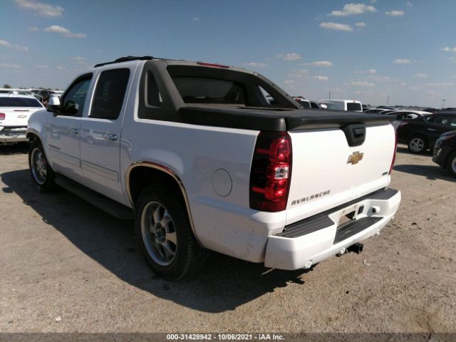 Photo 2 VIN: 3GNMCEE02BG269380 - CHEVROLET AVALANCHE 