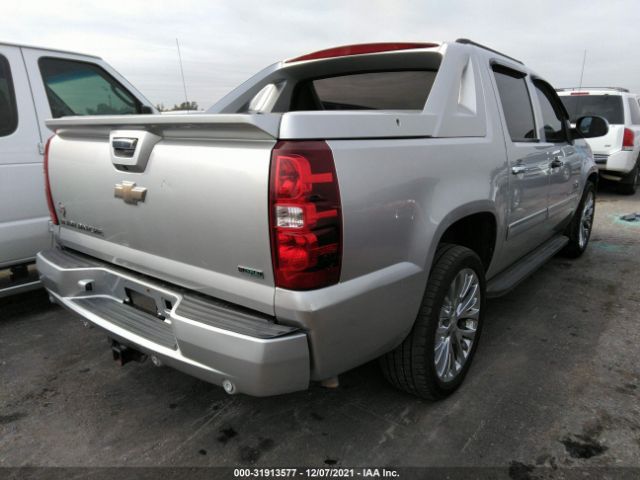 Photo 3 VIN: 3GNMCEE09BG226011 - CHEVROLET AVALANCHE 