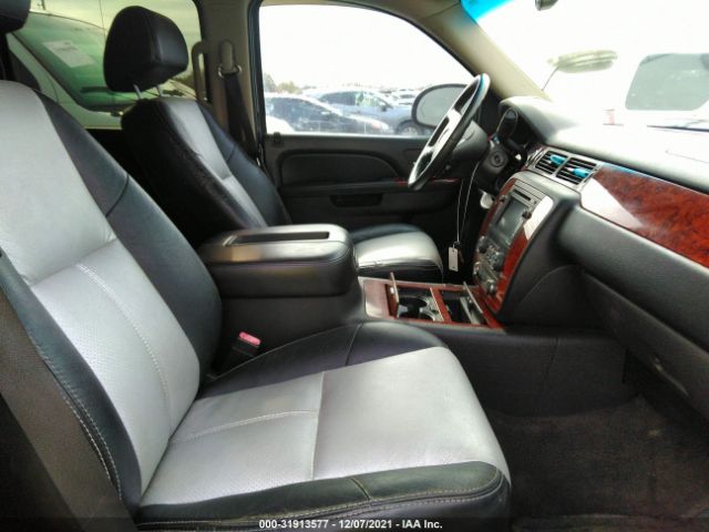 Photo 4 VIN: 3GNMCEE09BG226011 - CHEVROLET AVALANCHE 